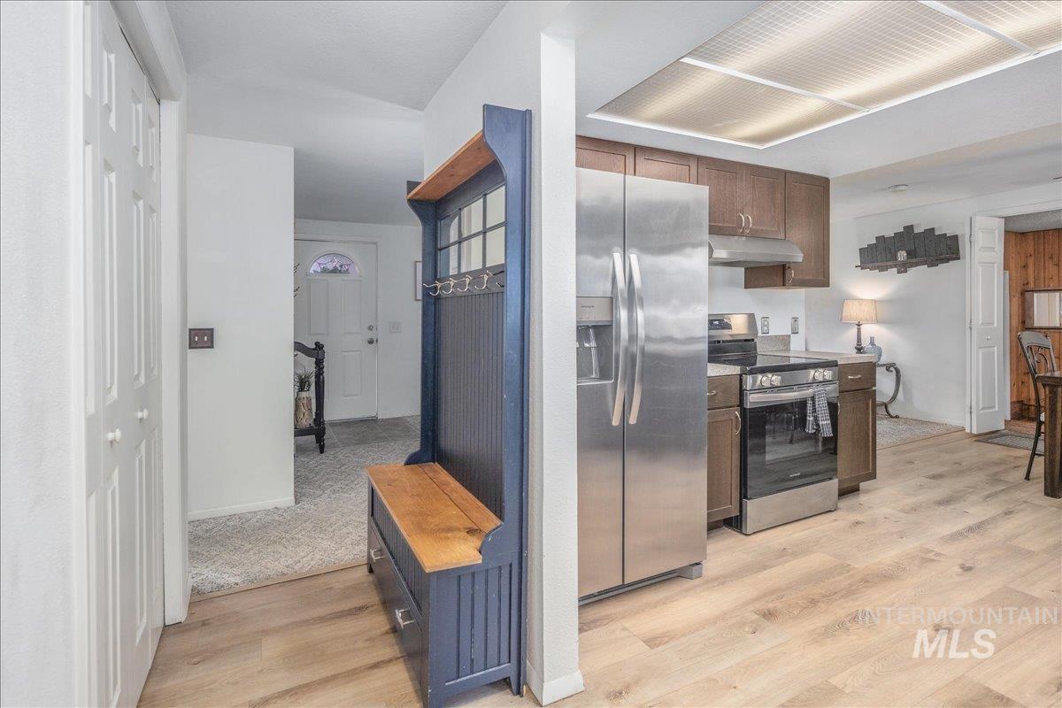 4550 W Bloom St, Boise, Idaho 83703, 4 Bedrooms, 2 Bathrooms, Residential For Sale, Price $495,000, 98968297