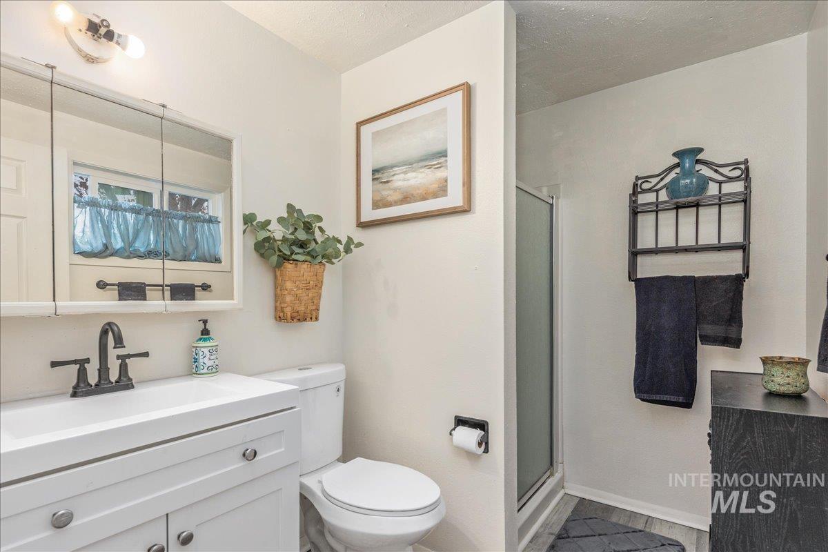 4550 W Bloom St, Boise, Idaho 83703, 4 Bedrooms, 2 Bathrooms, Residential For Sale, Price $495,000, 98968297