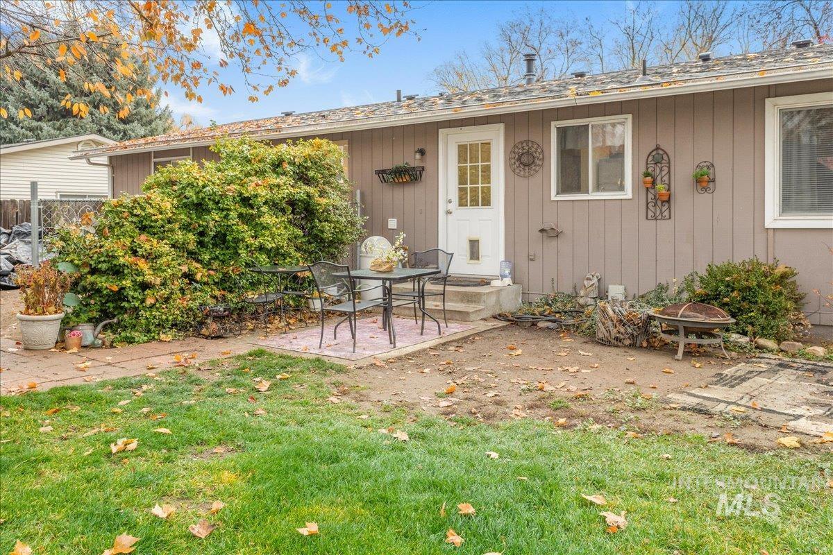 4550 W Bloom St, Boise, Idaho 83703, 4 Bedrooms, 2 Bathrooms, Residential For Sale, Price $495,000, 98968297