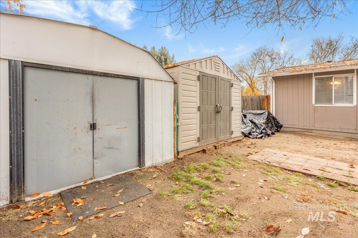 4550 W Bloom St, Boise, Idaho 83703, 4 Bedrooms, 2 Bathrooms, Residential For Sale, Price $495,000, 98968297