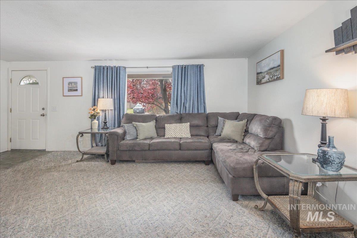 4550 W Bloom St, Boise, Idaho 83703, 4 Bedrooms, 2 Bathrooms, Residential For Sale, Price $495,000, 98968297