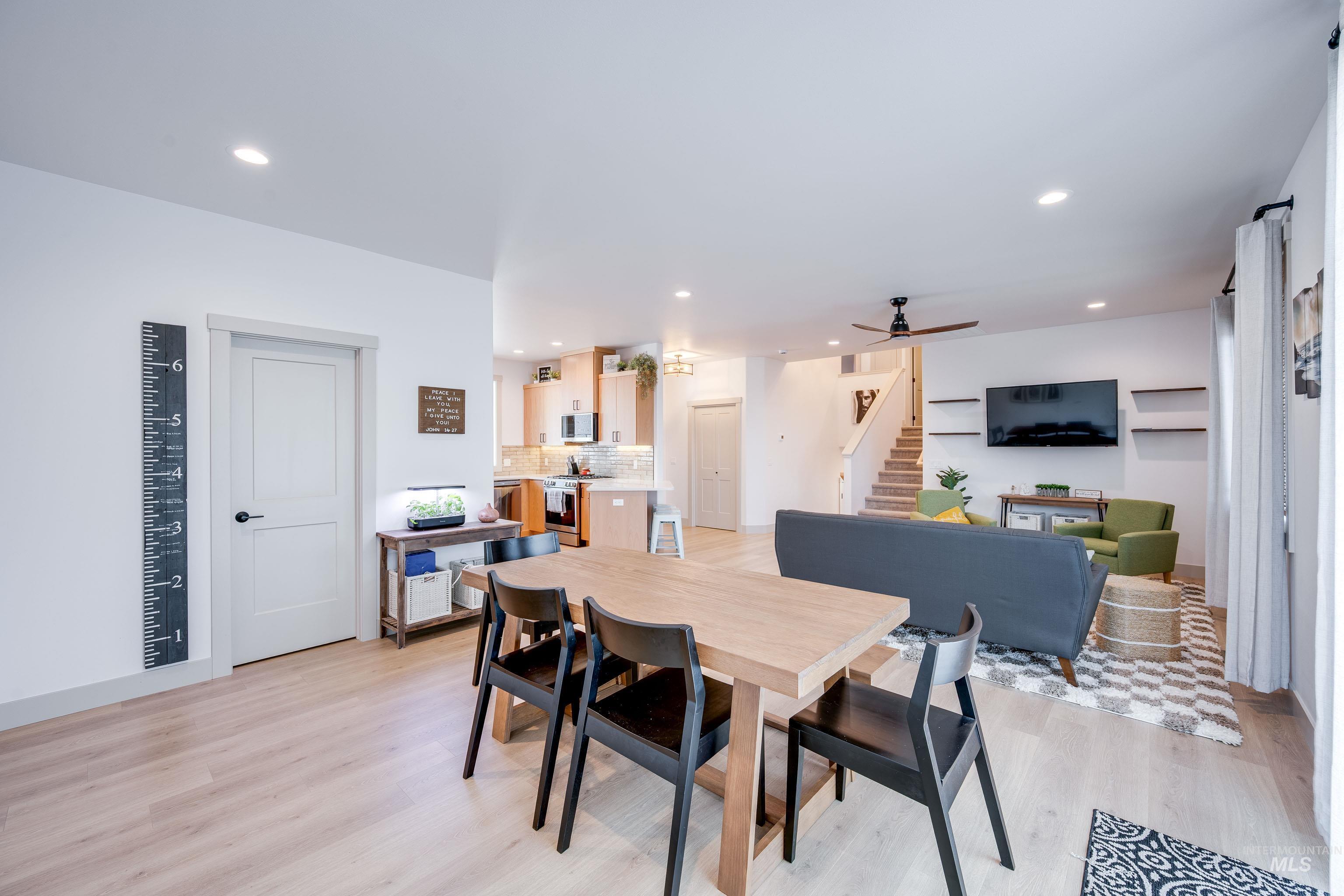 415 Southview Ave., Moscow, Idaho 83843, 5 Bedrooms, 3 Bathrooms, Residential For Sale, Price $709,000, 98968299