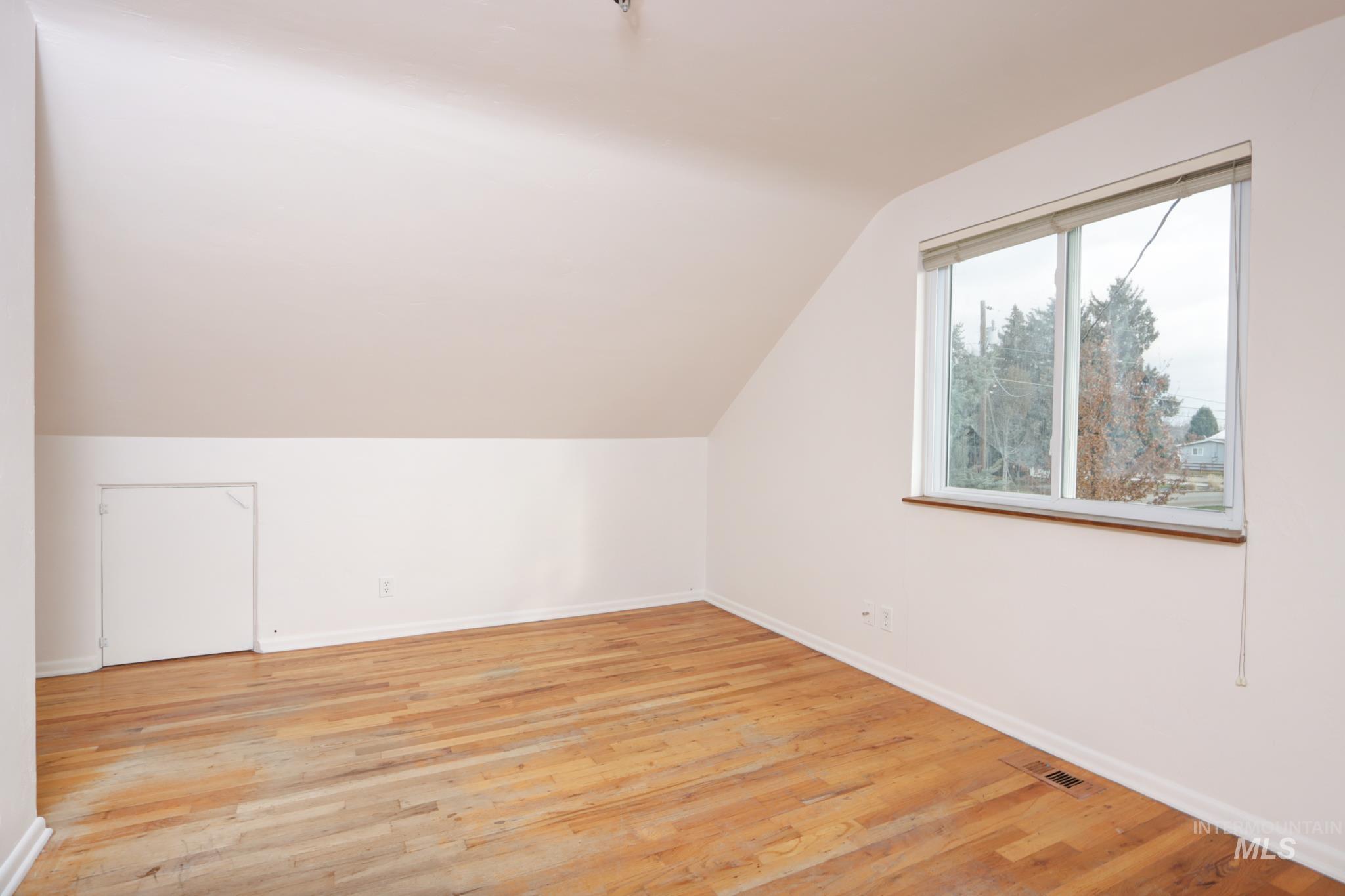 9215 W Malad, Boise, Idaho 83709, 4 Bedrooms, 2 Bathrooms, Residential For Sale, Price $556,900, 98968302