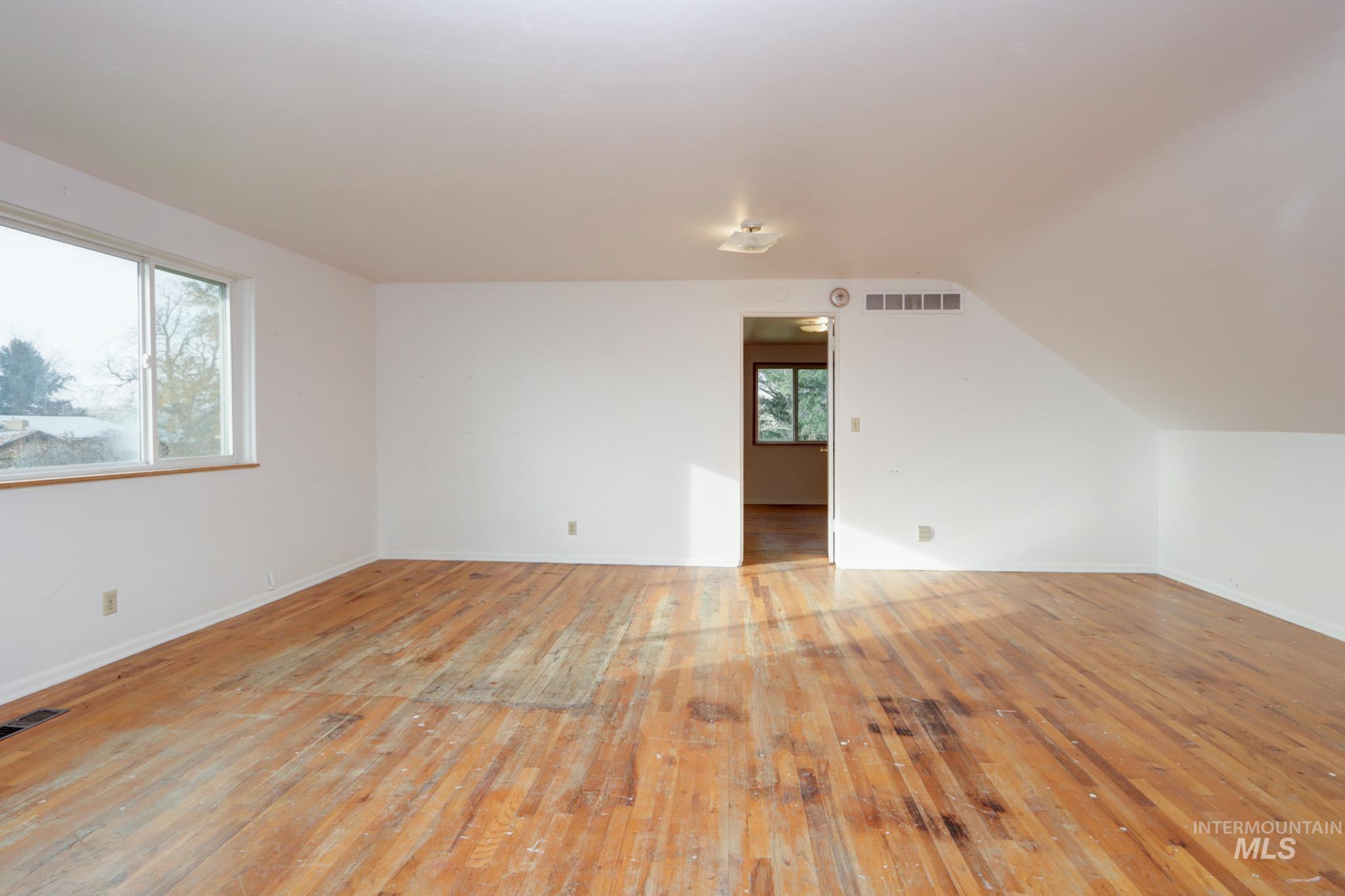 9215 W Malad, Boise, Idaho 83709, 4 Bedrooms, 2 Bathrooms, Residential For Sale, Price $556,900, 98968302