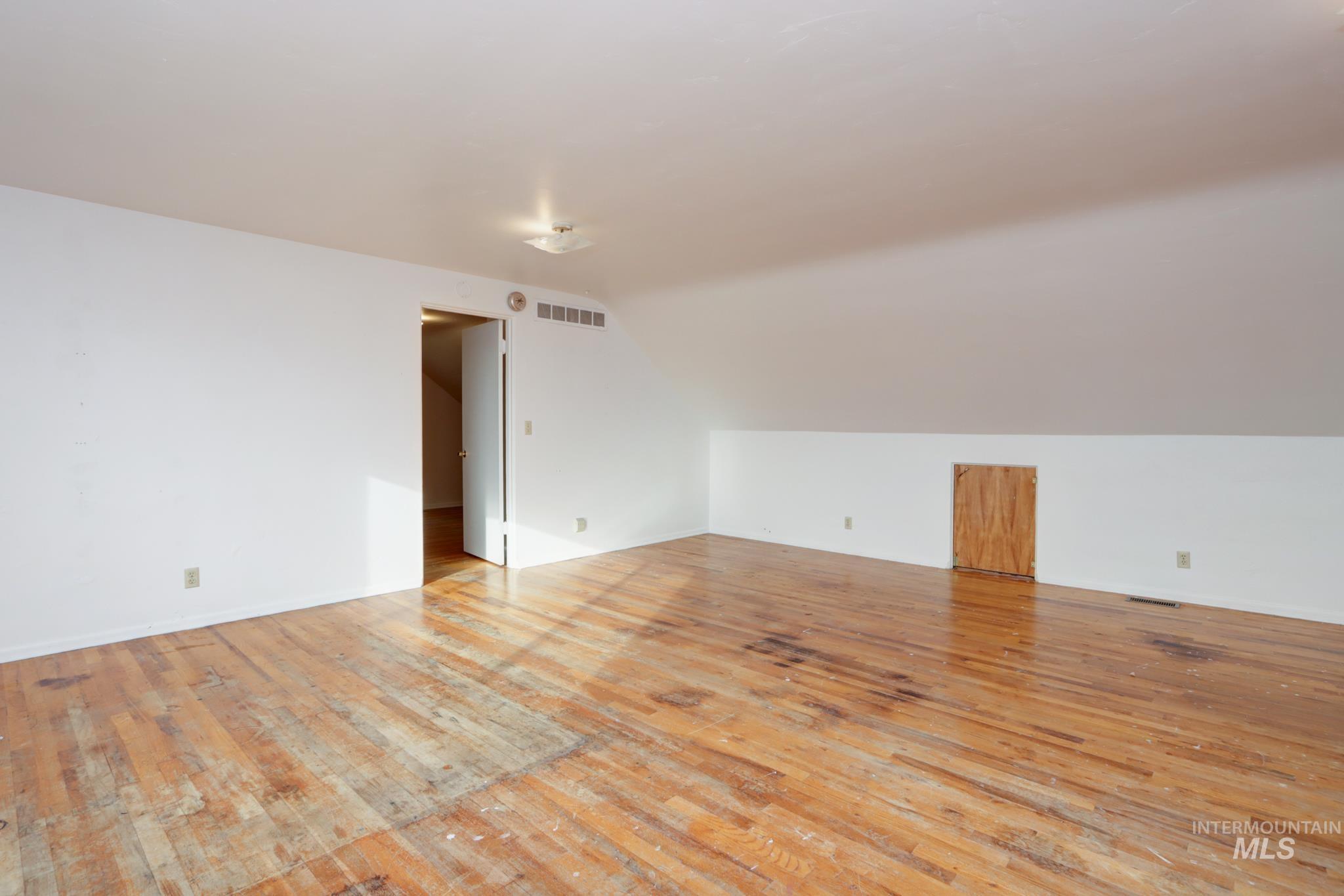 9215 W Malad, Boise, Idaho 83709, 4 Bedrooms, 2 Bathrooms, Residential For Sale, Price $556,900, 98968302