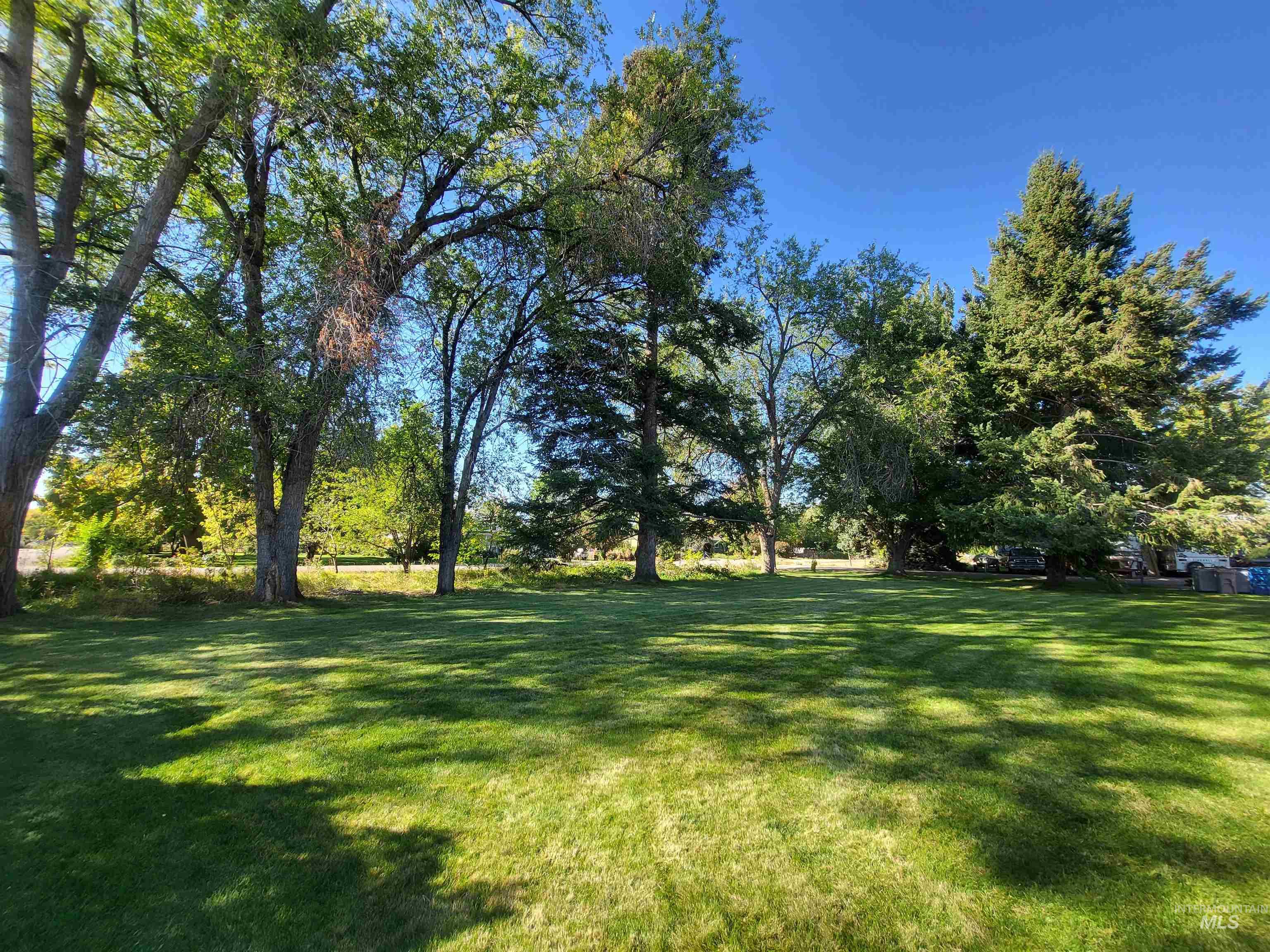 9215 W Malad, Boise, Idaho 83709, 4 Bedrooms, 2 Bathrooms, Residential For Sale, Price $556,900, 98968302