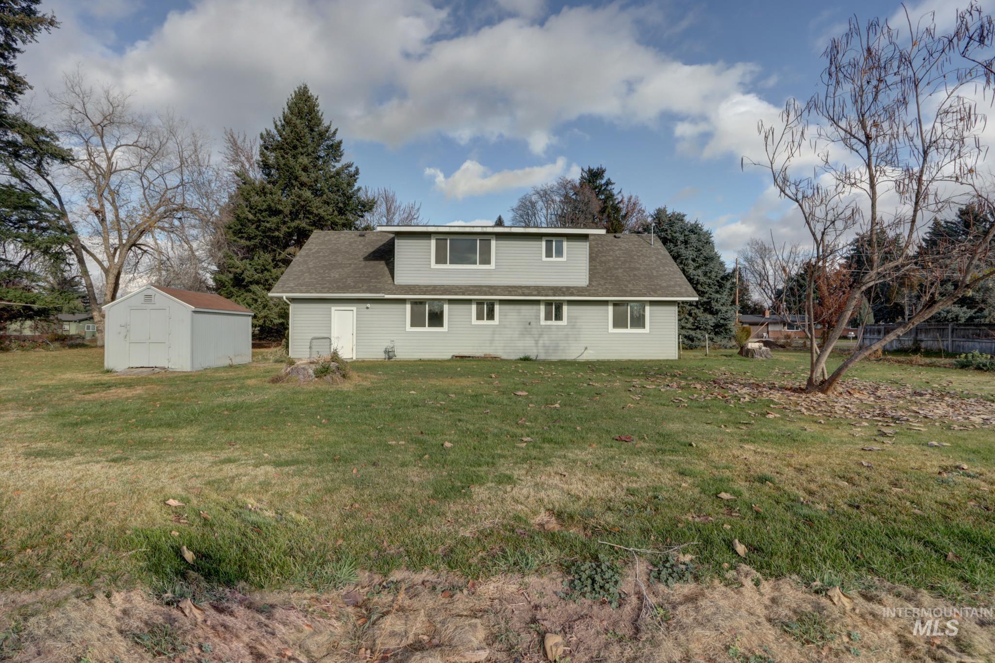 9215 W Malad, Boise, Idaho 83709, 4 Bedrooms, 2 Bathrooms, Residential For Sale, Price $556,900, 98968302
