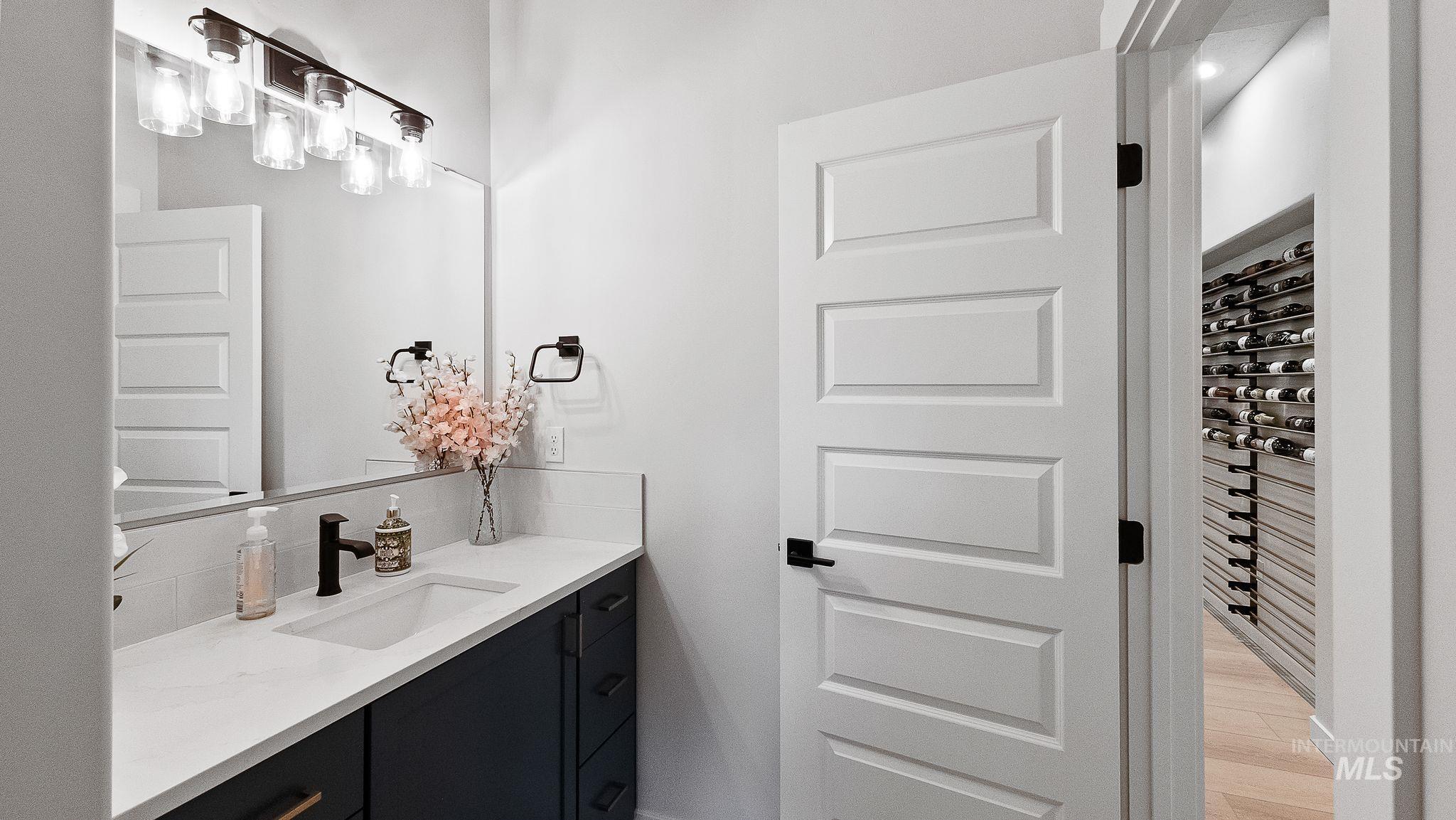 1697 S Vinnell, Boise, Idaho 83709, 4 Bedrooms, 4.5 Bathrooms, Residential For Sale, Price $1,250,000, 98968320