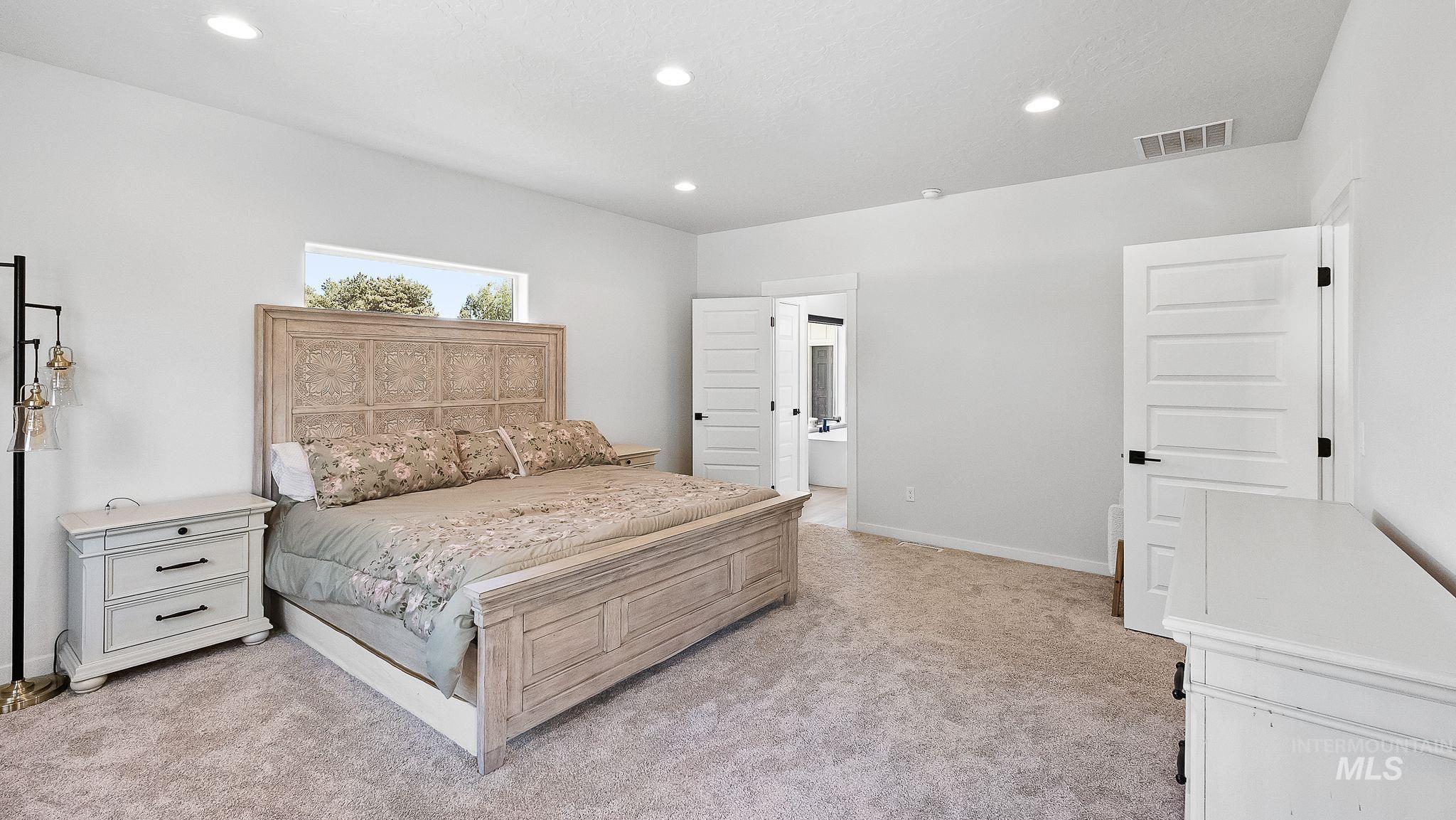 1697 S Vinnell, Boise, Idaho 83709, 4 Bedrooms, 4.5 Bathrooms, Residential For Sale, Price $1,250,000, 98968320