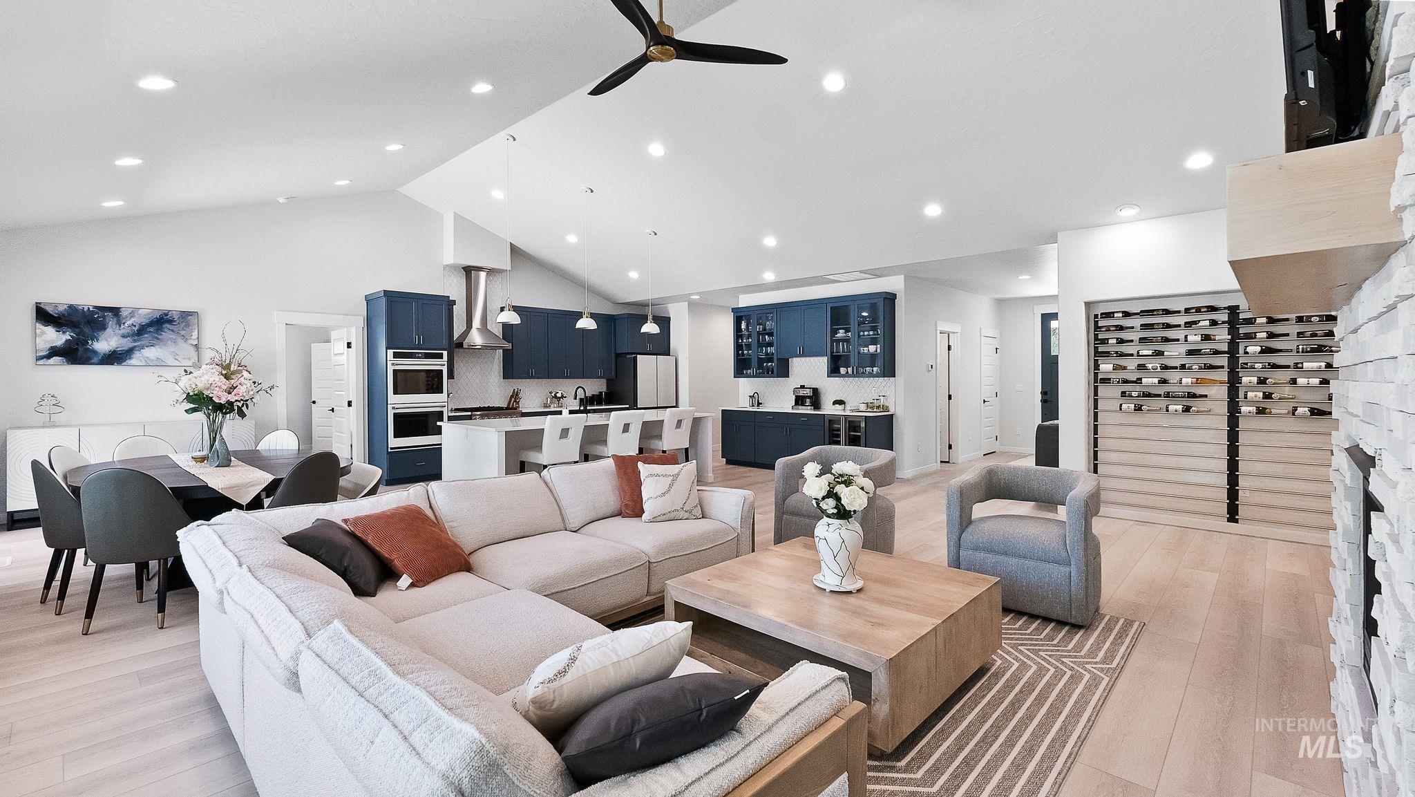 1697 S Vinnell, Boise, Idaho 83709, 4 Bedrooms, 4.5 Bathrooms, Residential For Sale, Price $1,250,000, 98968320