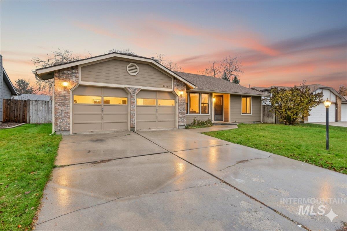 12369 W Sitka Dr, Boise, Idaho 83713, 2 Bedrooms, 2 Bathrooms, Residential For Sale, Price $418,000, 98968324