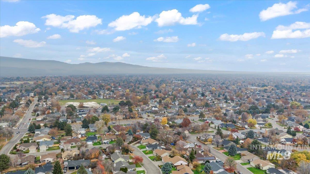 12369 W Sitka Dr, Boise, Idaho 83713, 2 Bedrooms, 2 Bathrooms, Residential For Sale, Price $418,000, 98968324