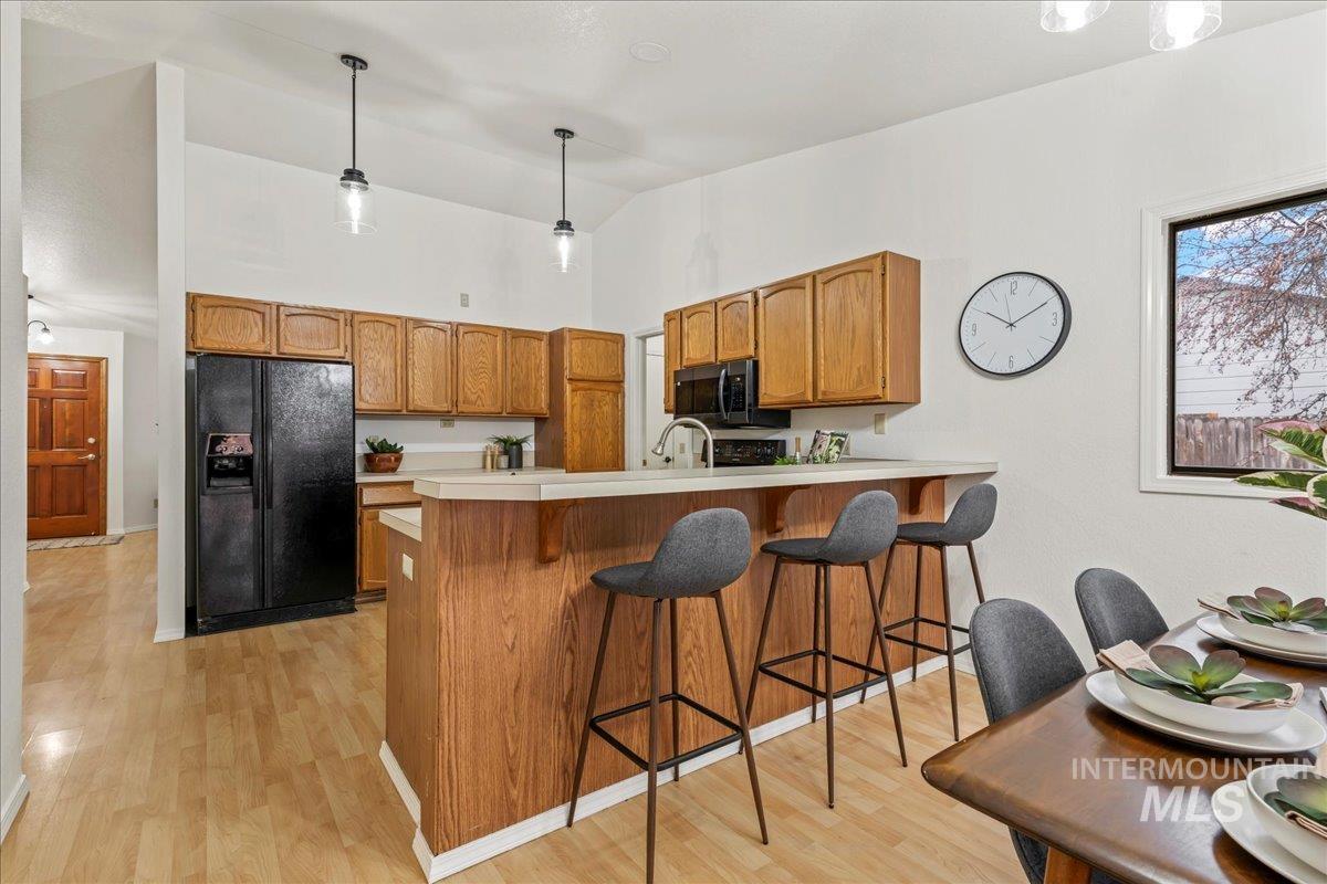 12369 W Sitka Dr, Boise, Idaho 83713, 2 Bedrooms, 2 Bathrooms, Residential For Sale, Price $418,000, 98968324