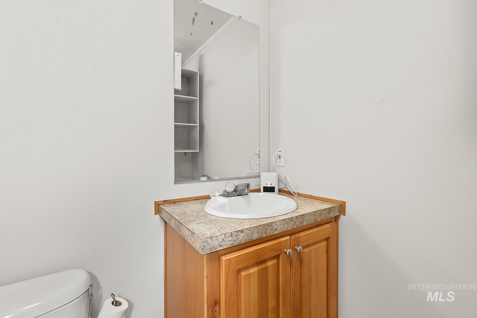 2015 6th Ave, Clarkston, Washington 99403, 2 Bedrooms, 1 Bathroom, Residential For Sale, Price $65,000, 98968330