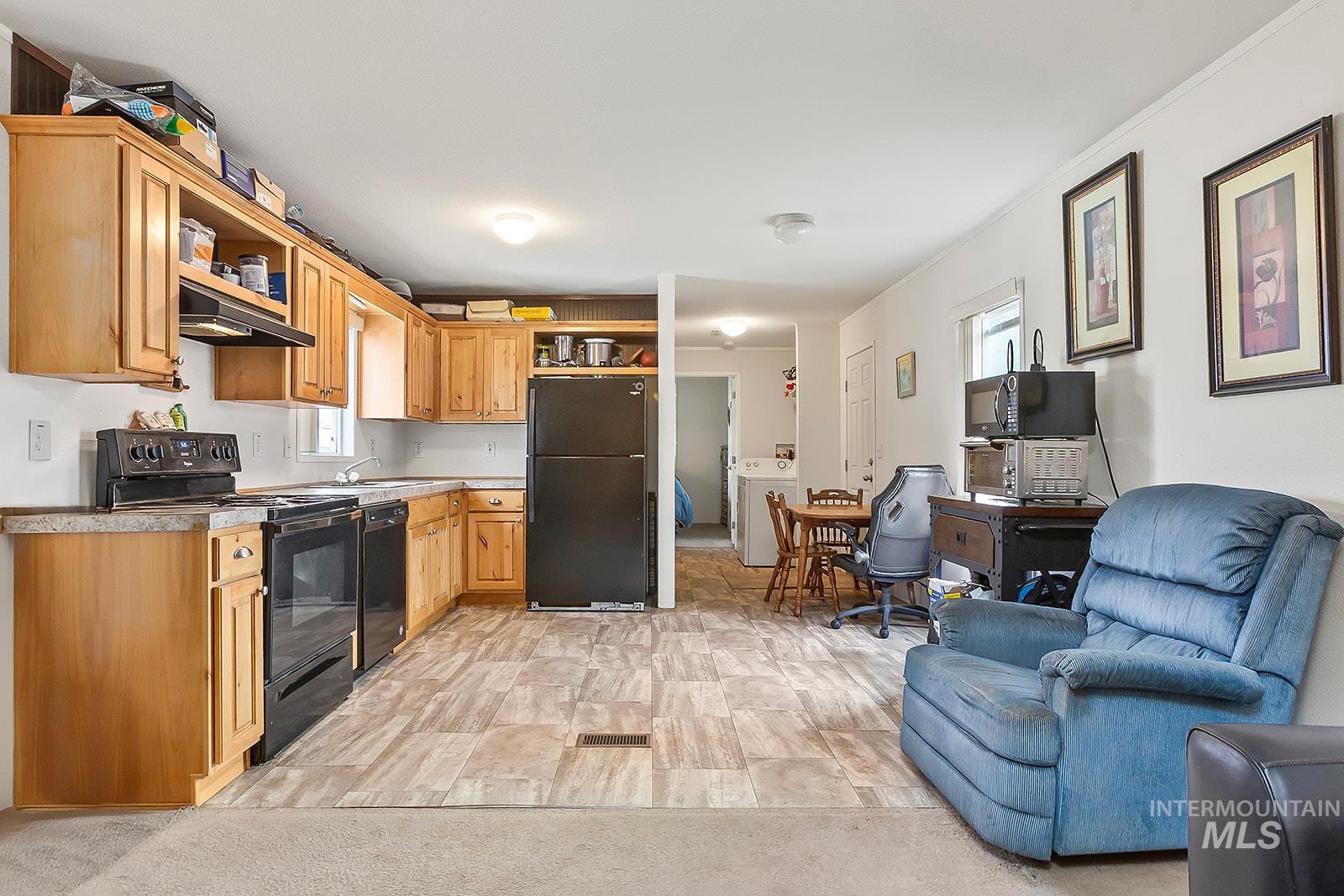 2015 6th Ave, Clarkston, Washington 99403, 2 Bedrooms, 1 Bathroom, Residential For Sale, Price $65,000, 98968330