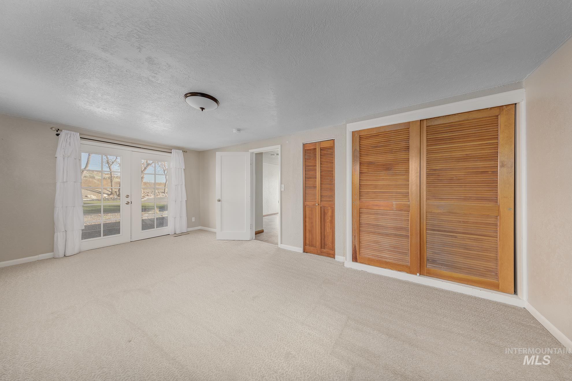 4555 Hyline Rd, Ontario, Oregon 97914, 4 Bedrooms, 1.5 Bathrooms, Residential For Sale, Price $475,000,MLS 98968389