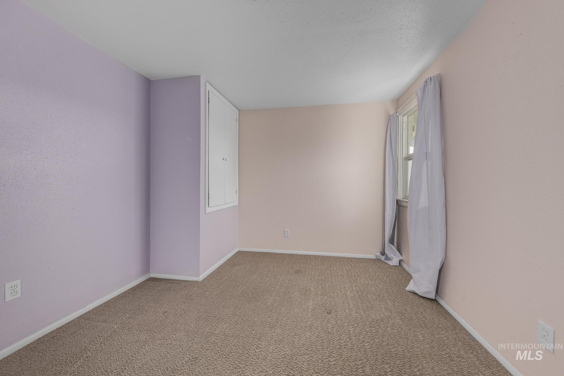 4555 Hyline Rd, Ontario, Oregon 97914, 4 Bedrooms, 1.5 Bathrooms, Residential For Sale, Price $475,000,MLS 98968389