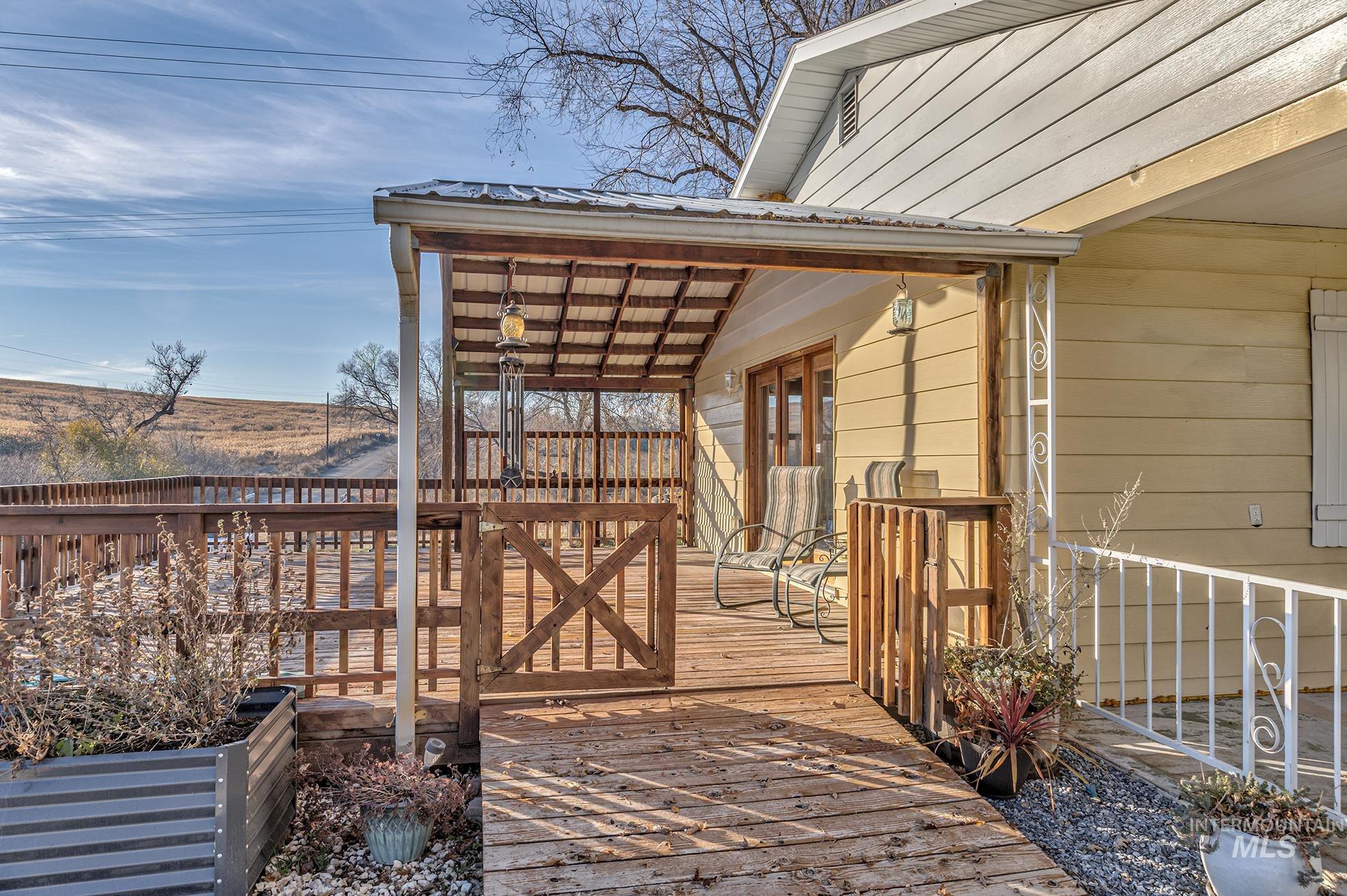 4555 Hyline Rd, Ontario, Oregon 97914, 4 Bedrooms, 1.5 Bathrooms, Residential For Sale, Price $475,000,MLS 98968389