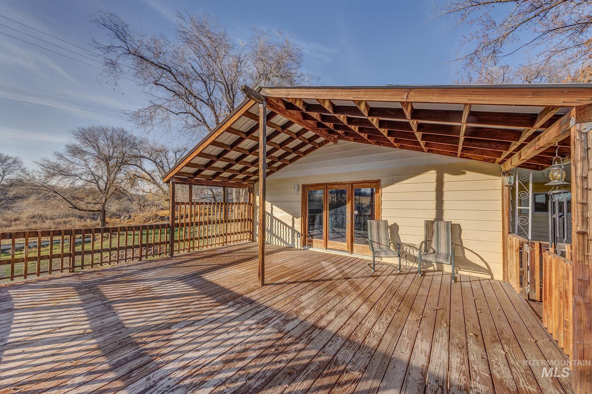 4555 Hyline Rd, Ontario, Oregon 97914, 4 Bedrooms, 1.5 Bathrooms, Residential For Sale, Price $475,000,MLS 98968389