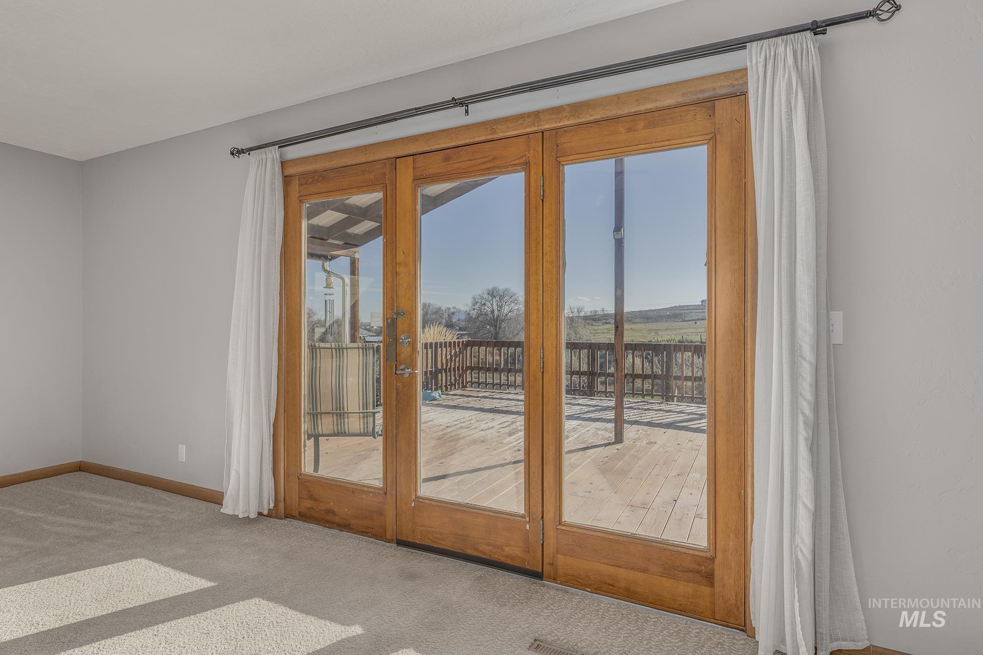 4555 Hyline Rd, Ontario, Oregon 97914, 4 Bedrooms, 1.5 Bathrooms, Residential For Sale, Price $475,000,MLS 98968389