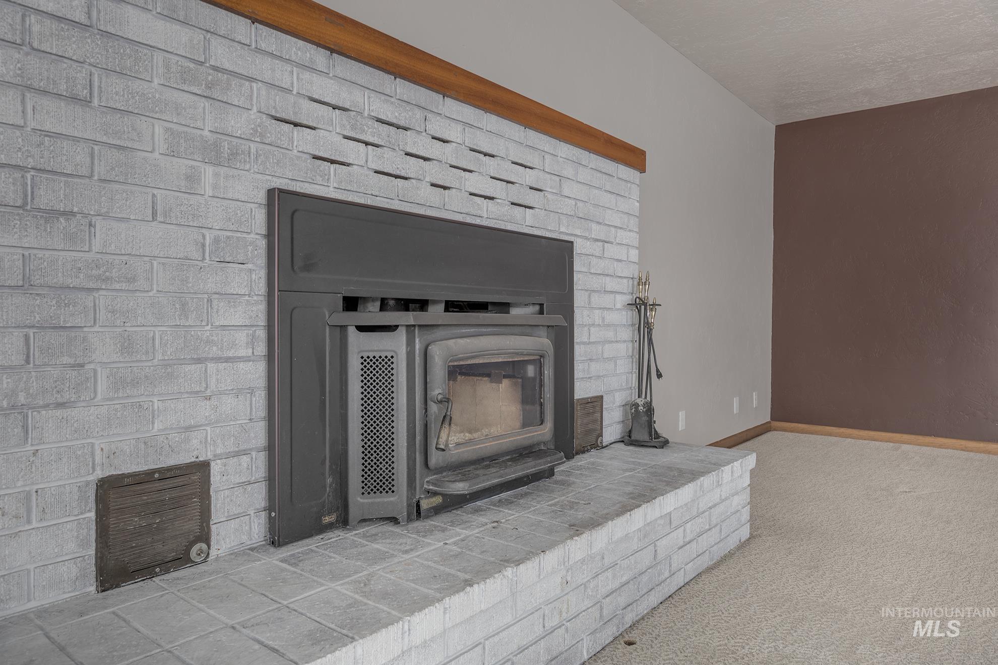 4555 Hyline Rd, Ontario, Oregon 97914, 4 Bedrooms, 1.5 Bathrooms, Residential For Sale, Price $475,000,MLS 98968389