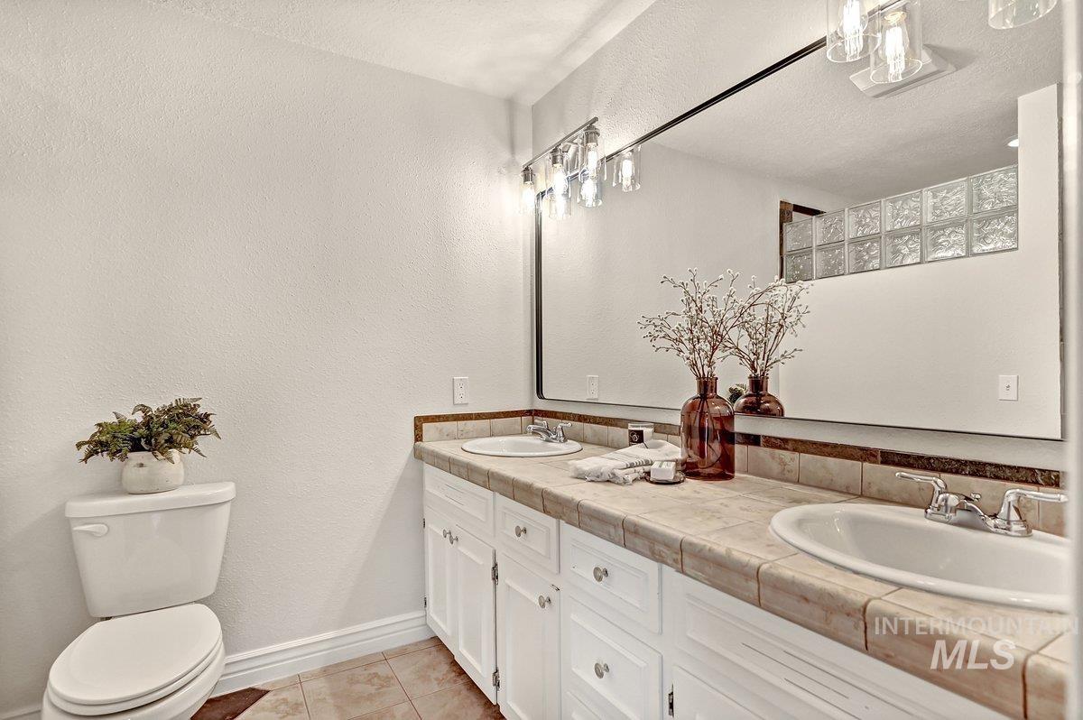 2934 N North Mountain Road, Boise, Idaho 83702, 3 Bedrooms, 2.5 Bathrooms, Residential For Sale, Price $699,900, 98968408