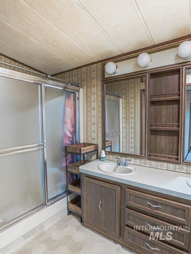 25 Freedom Dr., Ontario, Oregon 97914-0000, 3 Bedrooms, 2 Bathrooms, Residential For Sale, Price $105,000, 98968438