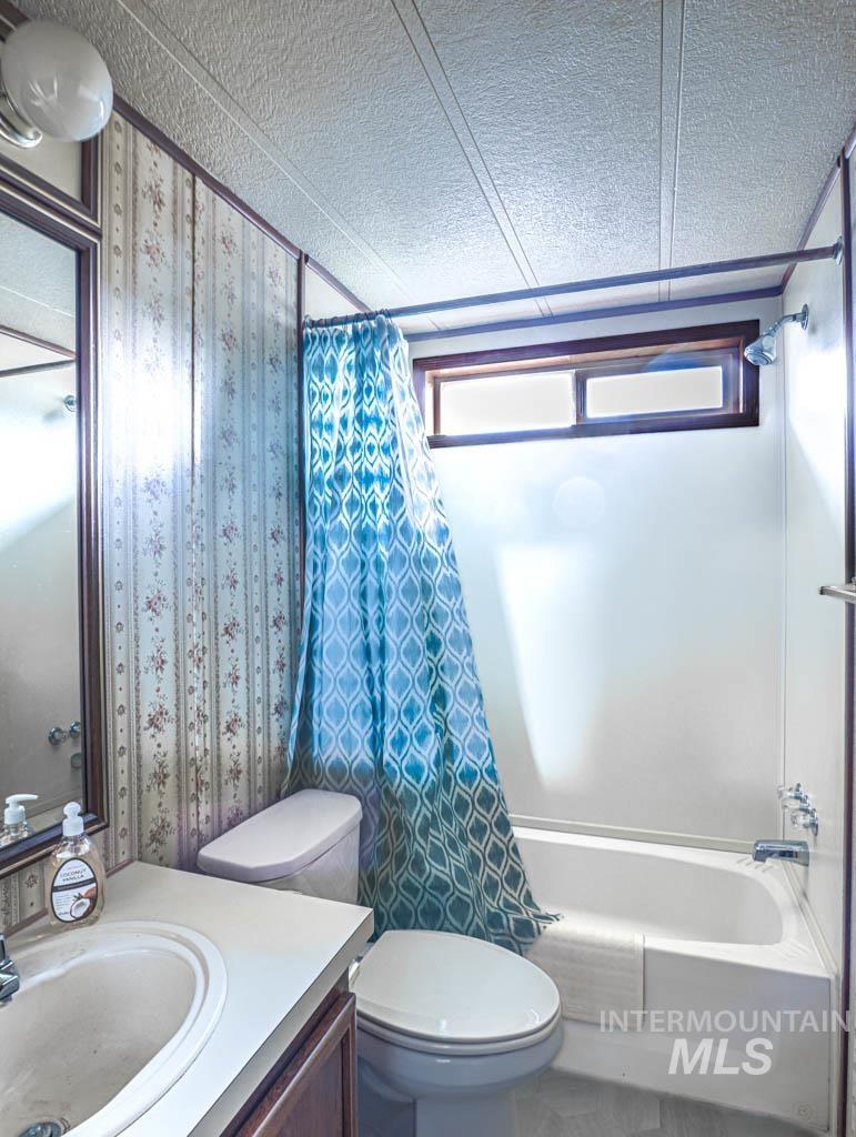 25 Freedom Dr., Ontario, Oregon 97914-0000, 3 Bedrooms, 2 Bathrooms, Residential For Sale, Price $105,000, 98968438