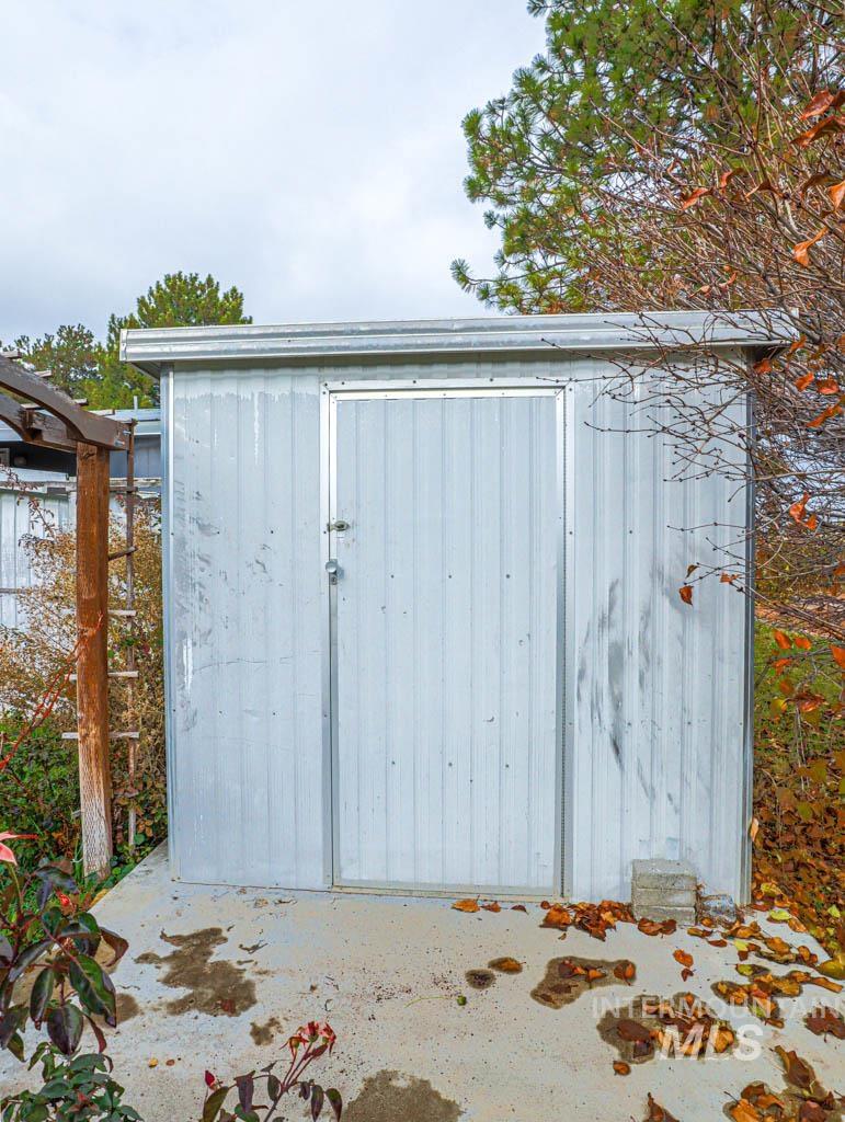 25 Freedom Dr., Ontario, Oregon 97914-0000, 3 Bedrooms, 2 Bathrooms, Residential For Sale, Price $105,000, 98968438