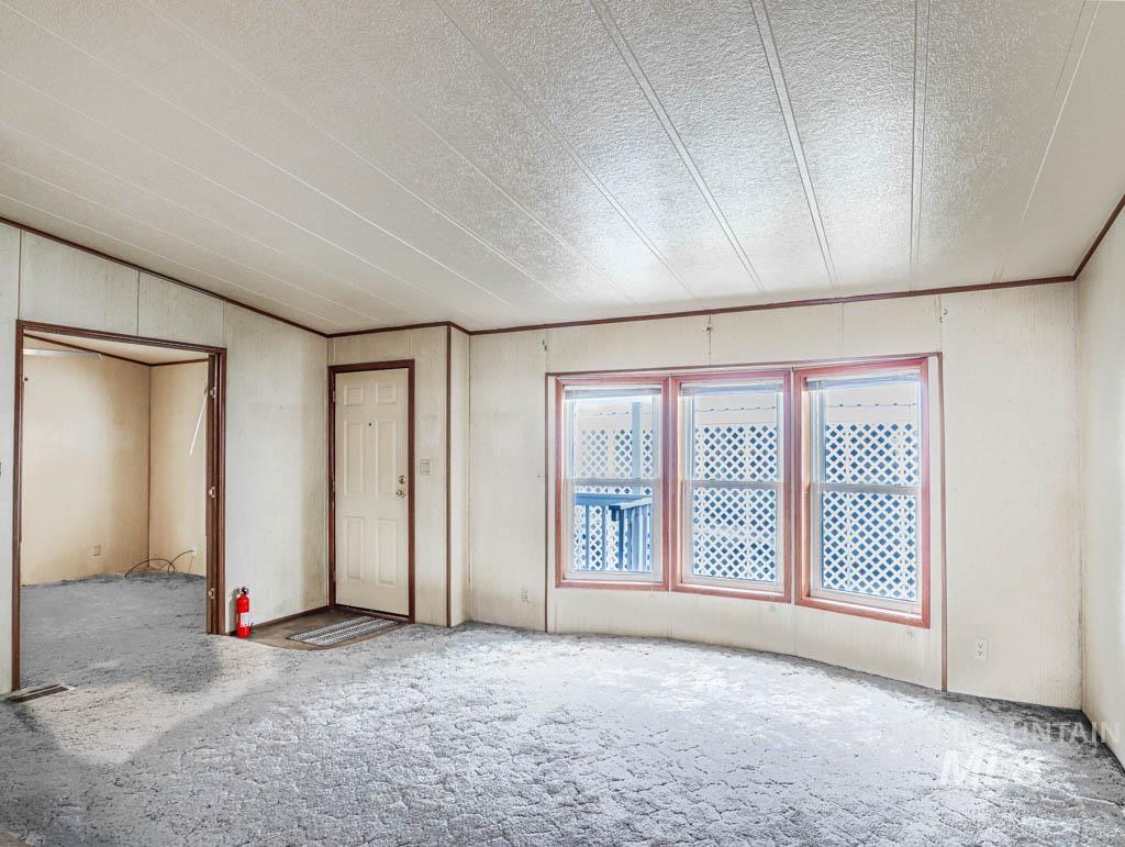 25 Freedom Dr., Ontario, Oregon 97914-0000, 3 Bedrooms, 2 Bathrooms, Residential For Sale, Price $105,000, 98968438