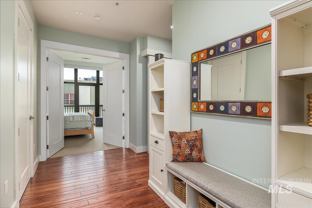 419 S 8th St STE 206, Boise, Idaho 83702-5516, 2 Bedrooms, 1.5 Bathrooms, Residential For Sale, Price $600,000, 98968443