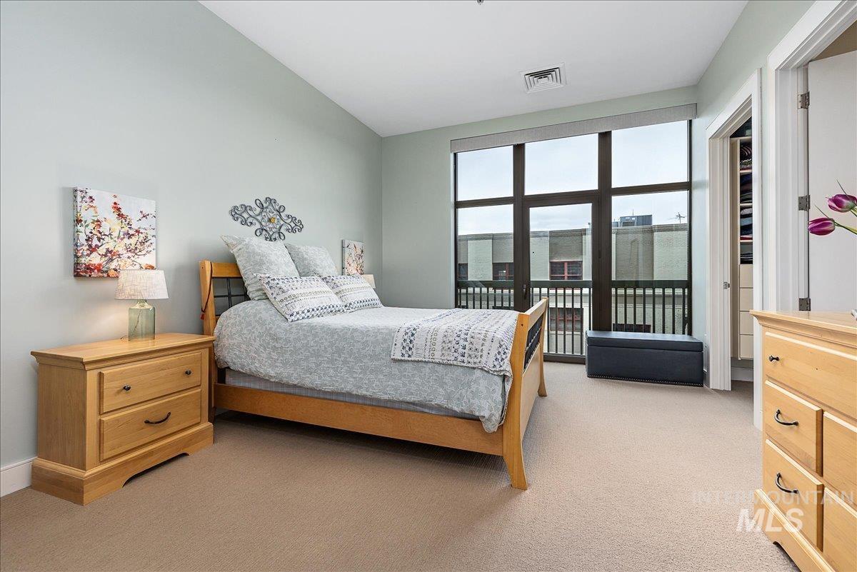 419 S 8th St STE 206, Boise, Idaho 83702-5516, 2 Bedrooms, 1.5 Bathrooms, Residential For Sale, Price $600,000, 98968443