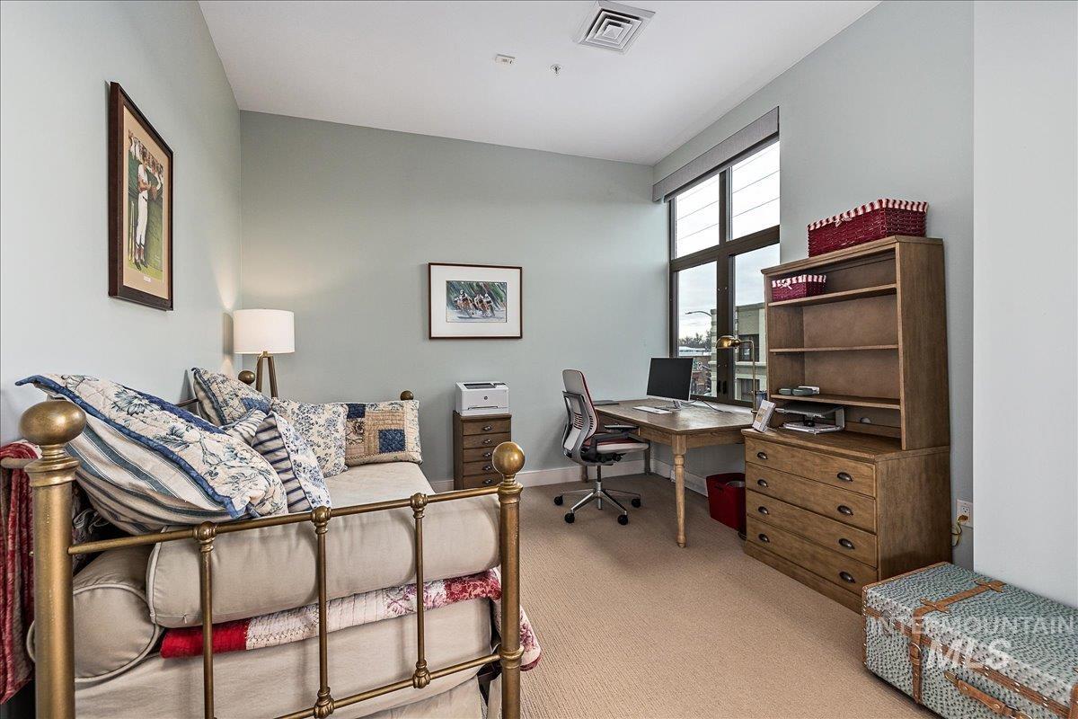 419 S 8th St STE 206, Boise, Idaho 83702-5516, 2 Bedrooms, 1.5 Bathrooms, Residential For Sale, Price $600,000, 98968443