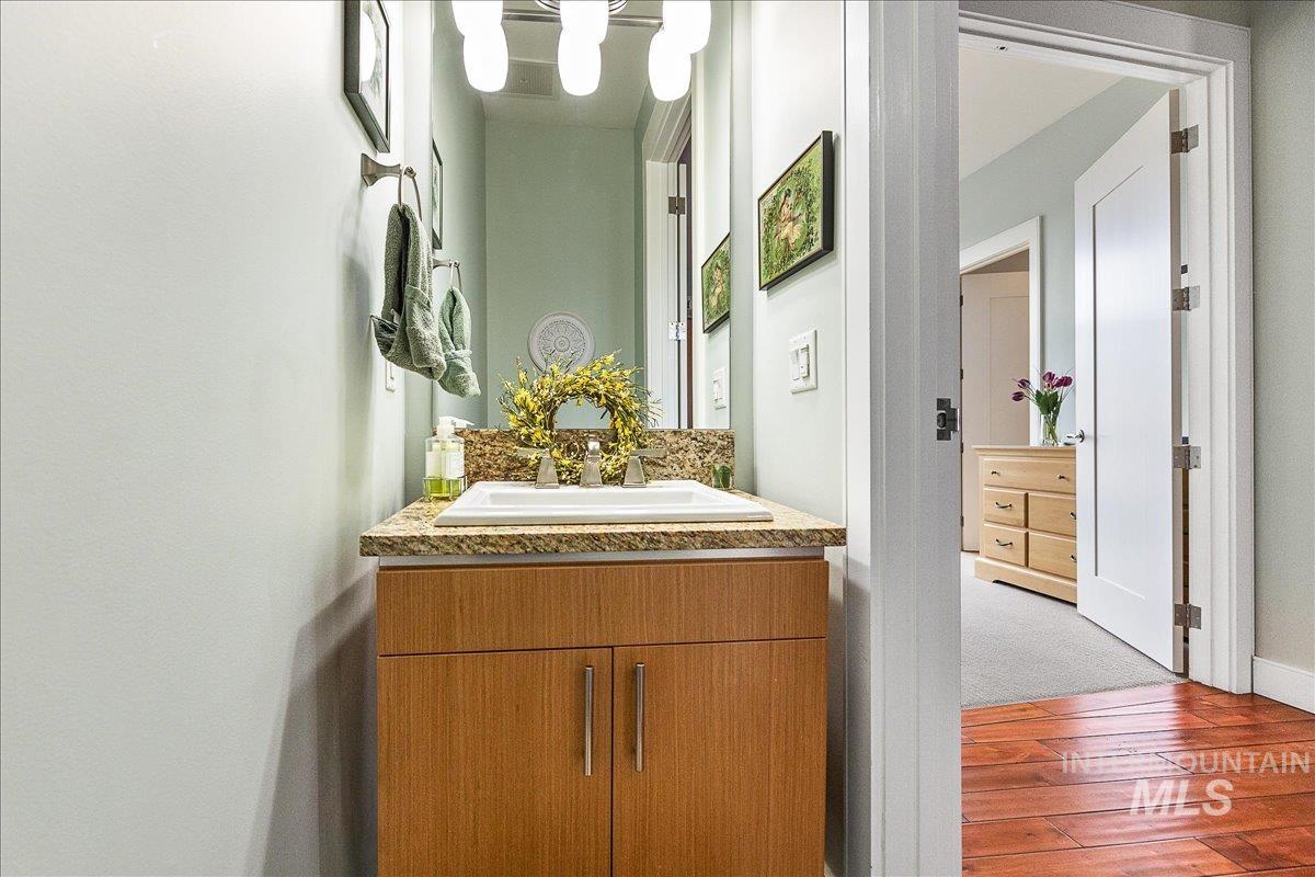 419 S 8th St STE 206, Boise, Idaho 83702-5516, 2 Bedrooms, 1.5 Bathrooms, Residential For Sale, Price $600,000, 98968443