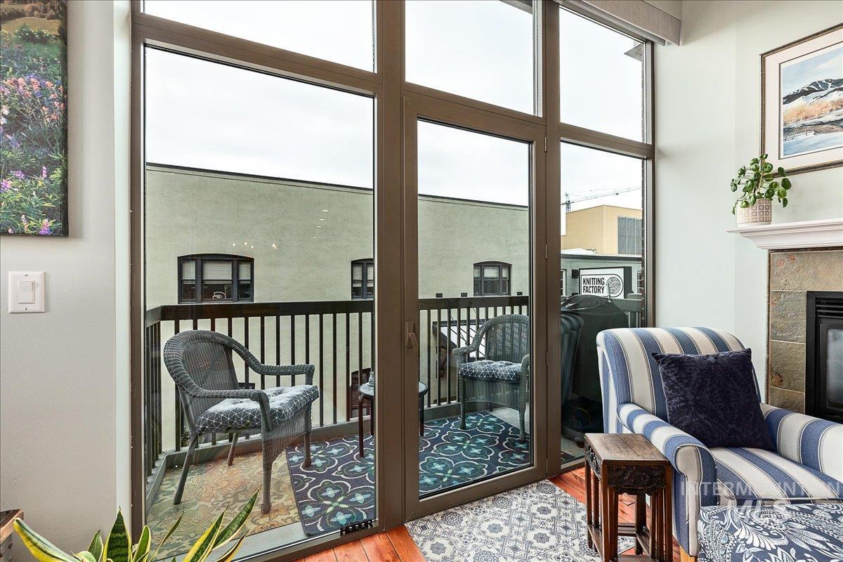 419 S 8th St STE 206, Boise, Idaho 83702-5516, 2 Bedrooms, 1.5 Bathrooms, Residential For Sale, Price $600,000, 98968443