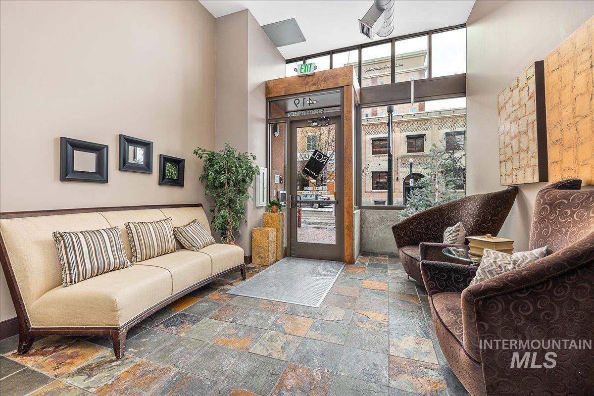 419 S 8th St STE 206, Boise, Idaho 83702-5516, 2 Bedrooms, 1.5 Bathrooms, Residential For Sale, Price $600,000, 98968443