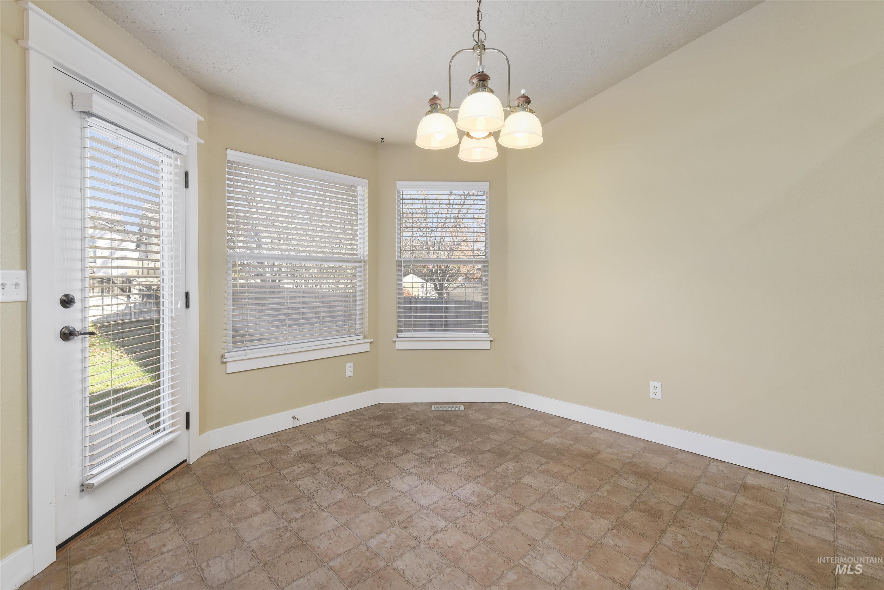 6090 Lowland View Way, Boise, Idaho 83709, 3 Bedrooms, 2 Bathrooms, Residential For Sale, Price $429,000, 98968457