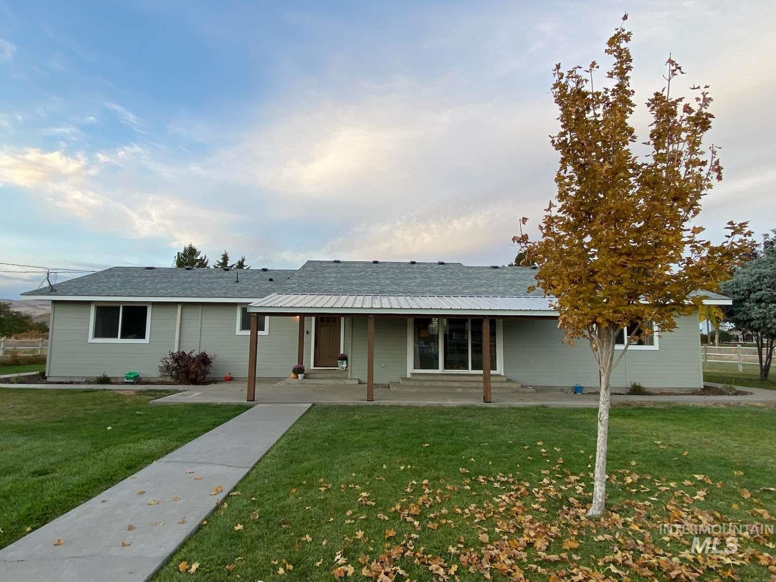 797 Olds Ferry Rd, Weiser, Idaho 83672, 3 Bedrooms, 2 Bathrooms, Residential For Sale, Price $545,000, 98968465
