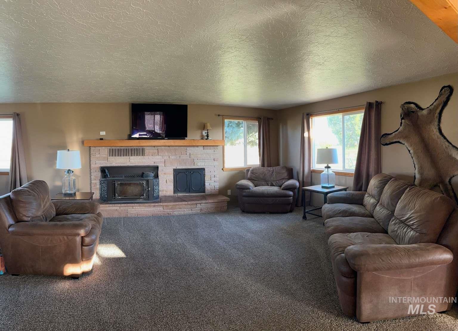 797 Olds Ferry Rd, Weiser, Idaho 83672, 3 Bedrooms, 2 Bathrooms, Residential For Sale, Price $545,000, 98968465