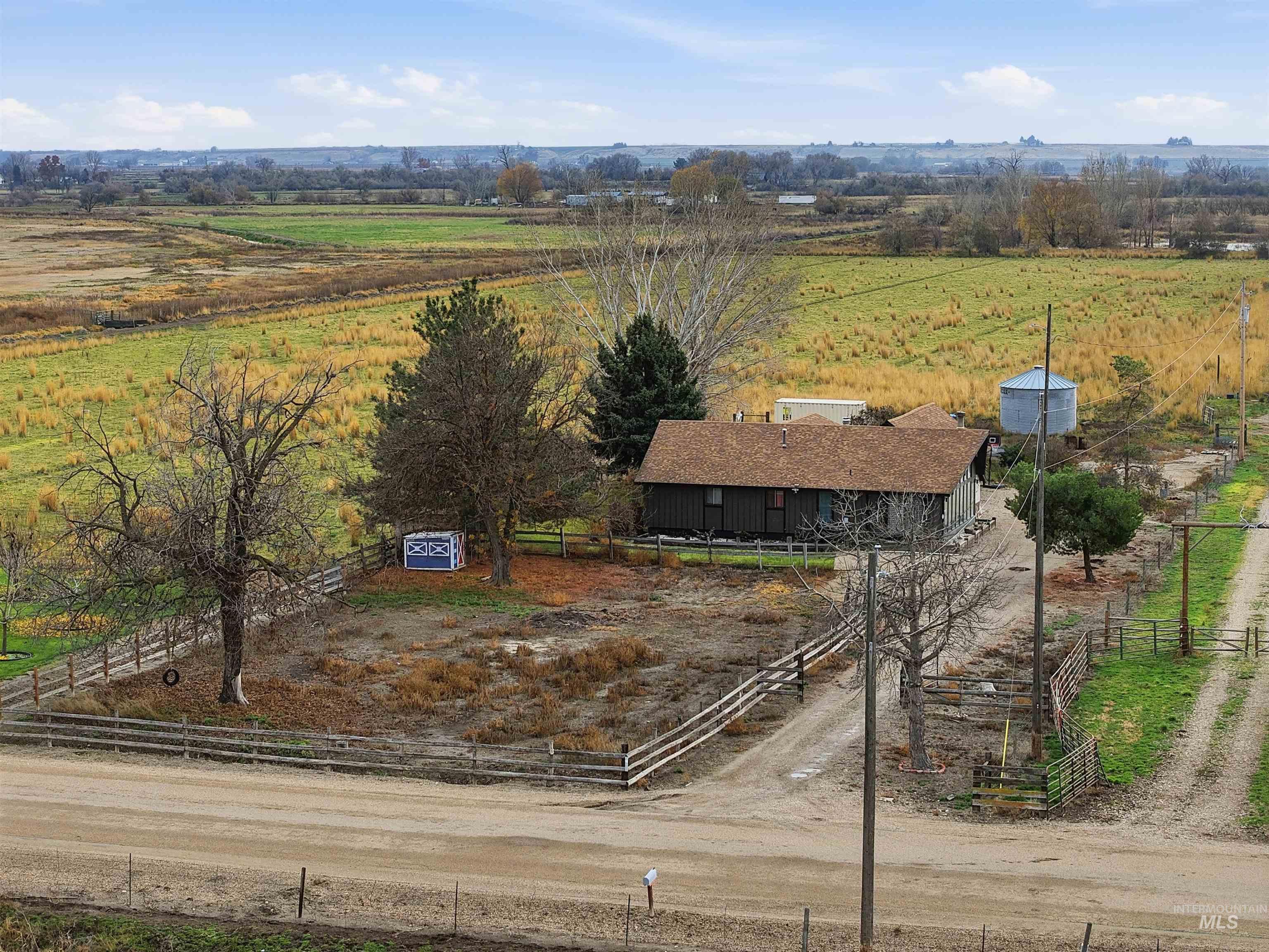 30327 Hexon Rd., Parma, Idaho 83660, 3 Bedrooms, 2 Bathrooms, Residential For Sale, Price $420,000, 98968475