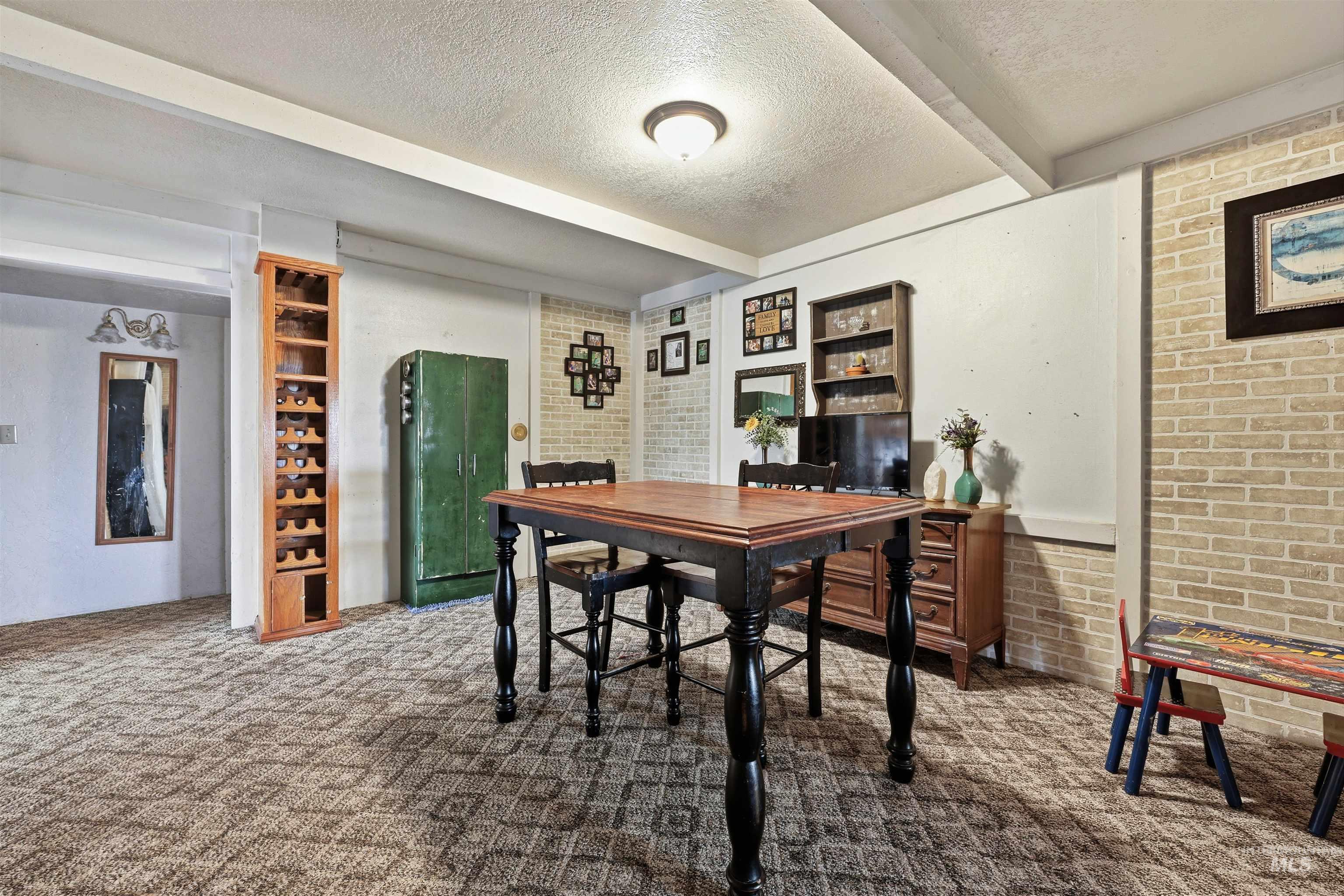 30327 Hexon Rd., Parma, Idaho 83660, 3 Bedrooms, 2 Bathrooms, Residential For Sale, Price $420,000, 98968475