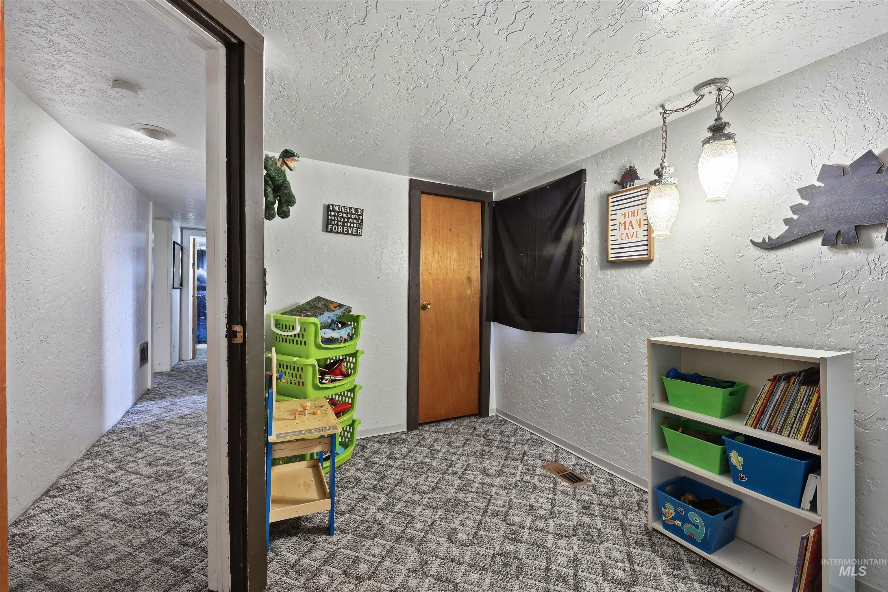 30327 Hexon Rd., Parma, Idaho 83660, 3 Bedrooms, 2 Bathrooms, Residential For Sale, Price $420,000, 98968475