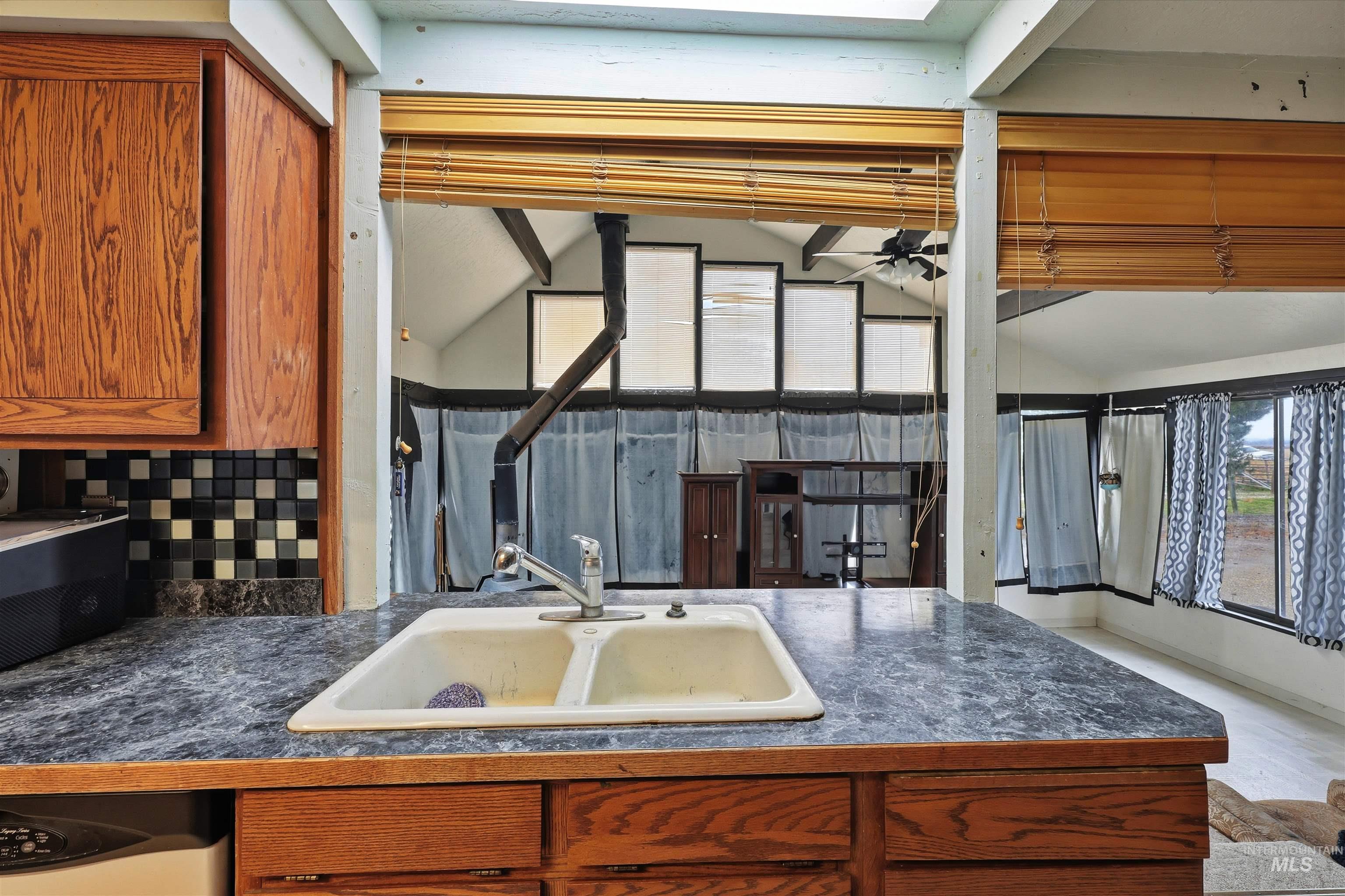 30327 Hexon Rd., Parma, Idaho 83660, 3 Bedrooms, 2 Bathrooms, Residential For Sale, Price $420,000, 98968475