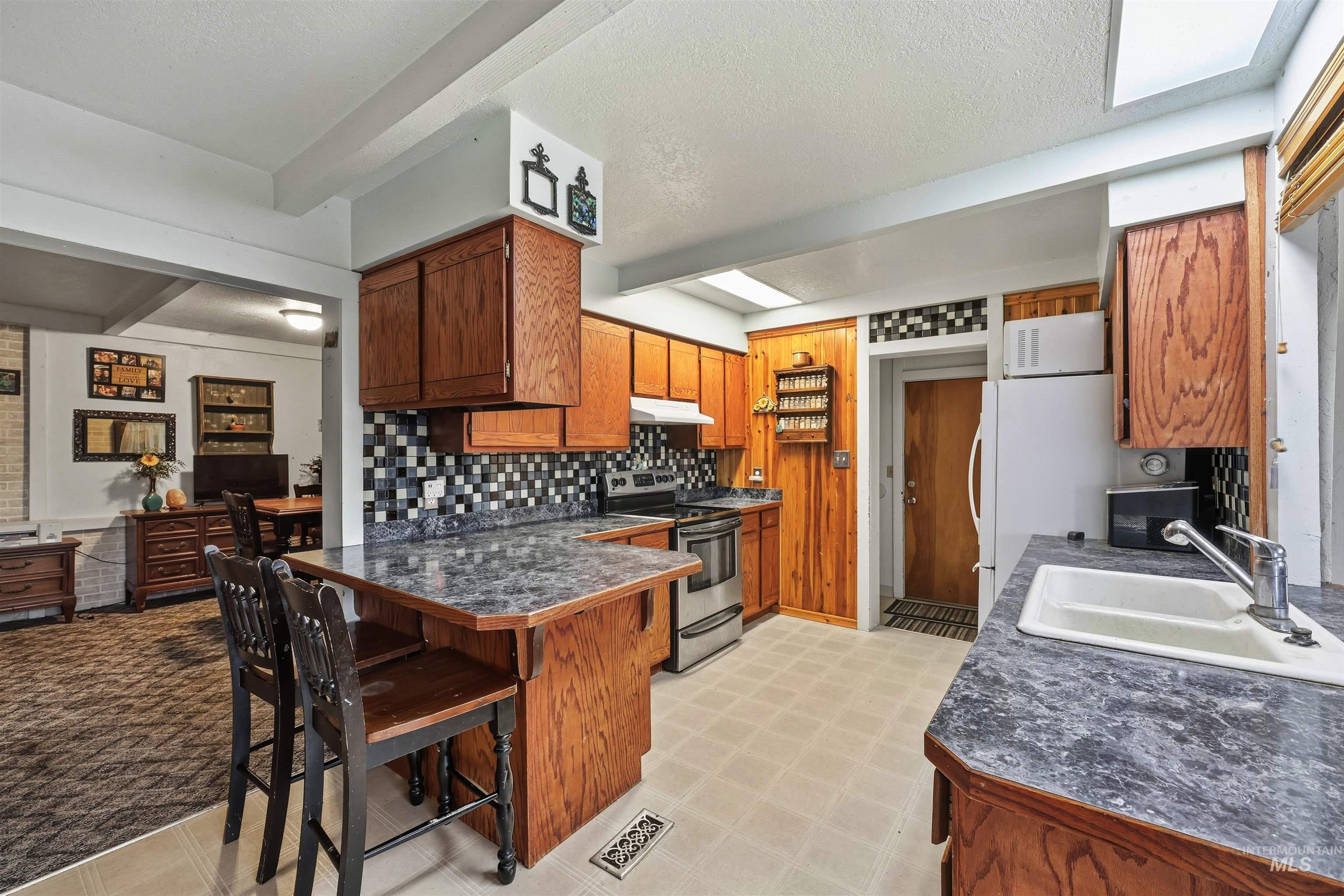 30327 Hexon Rd., Parma, Idaho 83660, 3 Bedrooms, 2 Bathrooms, Residential For Sale, Price $420,000, 98968475