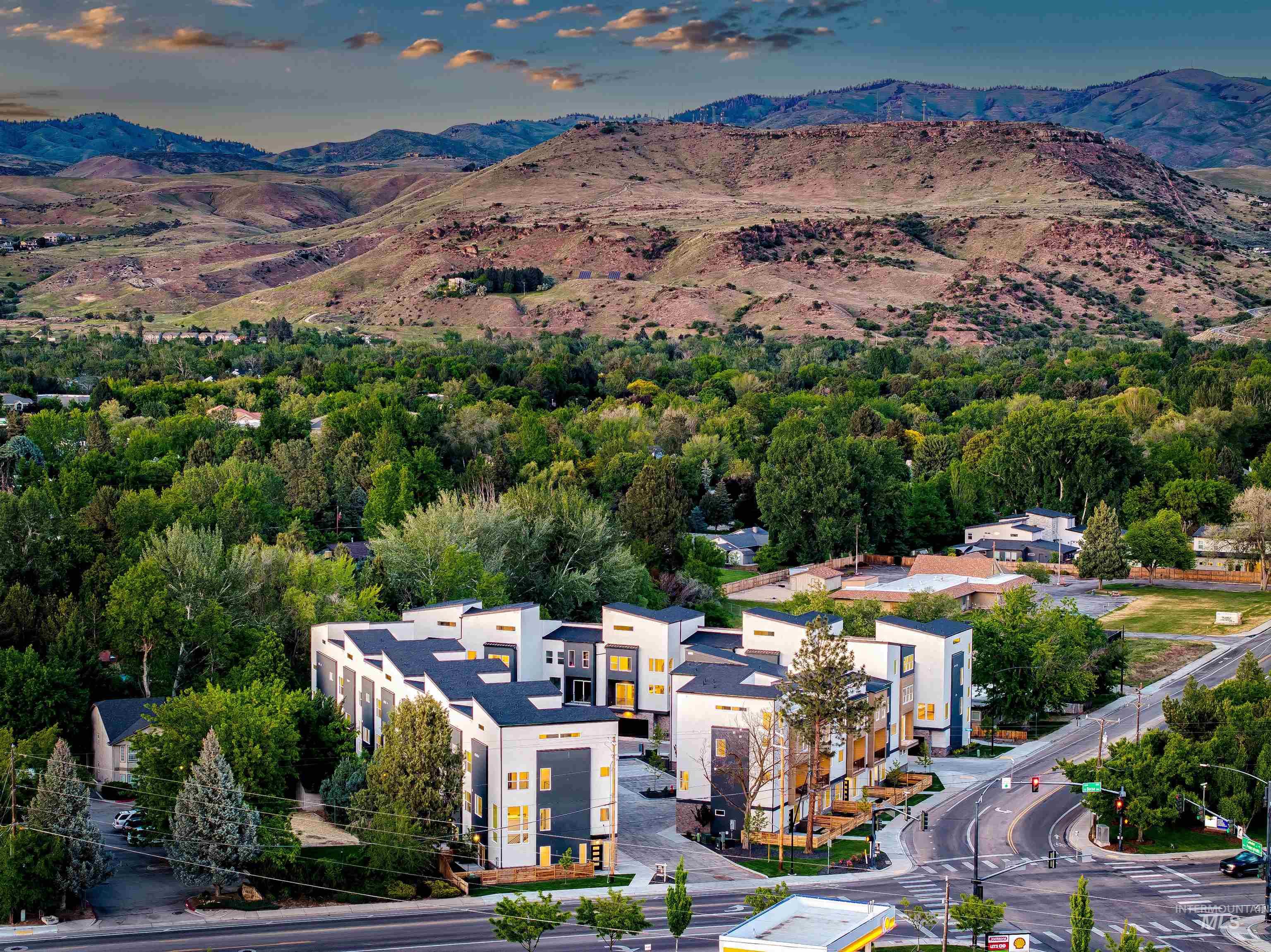 114 E Pennsylvania St, Boise, Idaho 83706, 4 Bedrooms, 2.5 Bathrooms, Residential For Sale, Price $549,000, 98968476