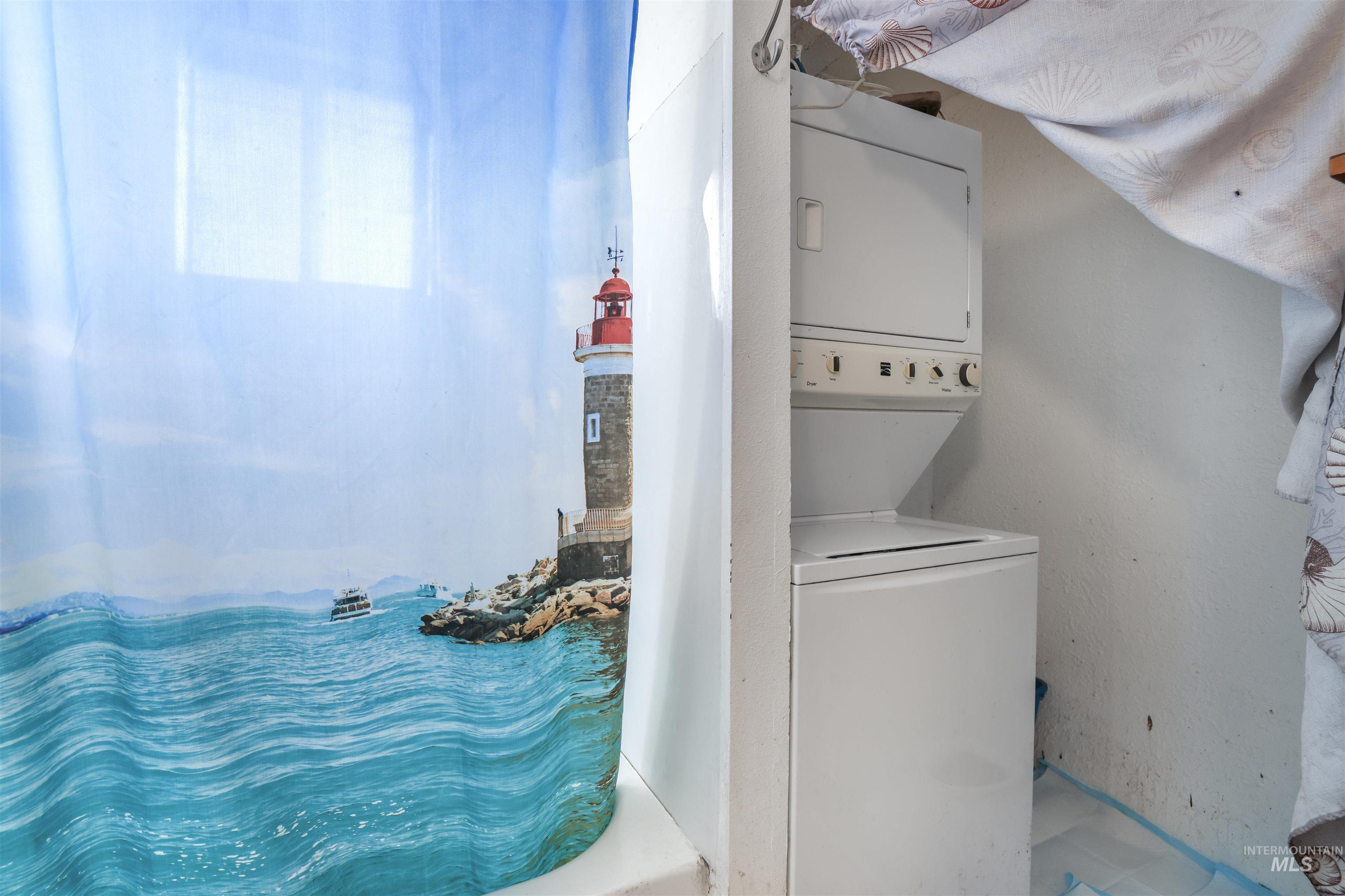 414 Heyburn Ave, Twin Falls, Idaho 83301, 4 Bedrooms, 2 Bathrooms, Residential For Sale, Price $326,000, 98968479