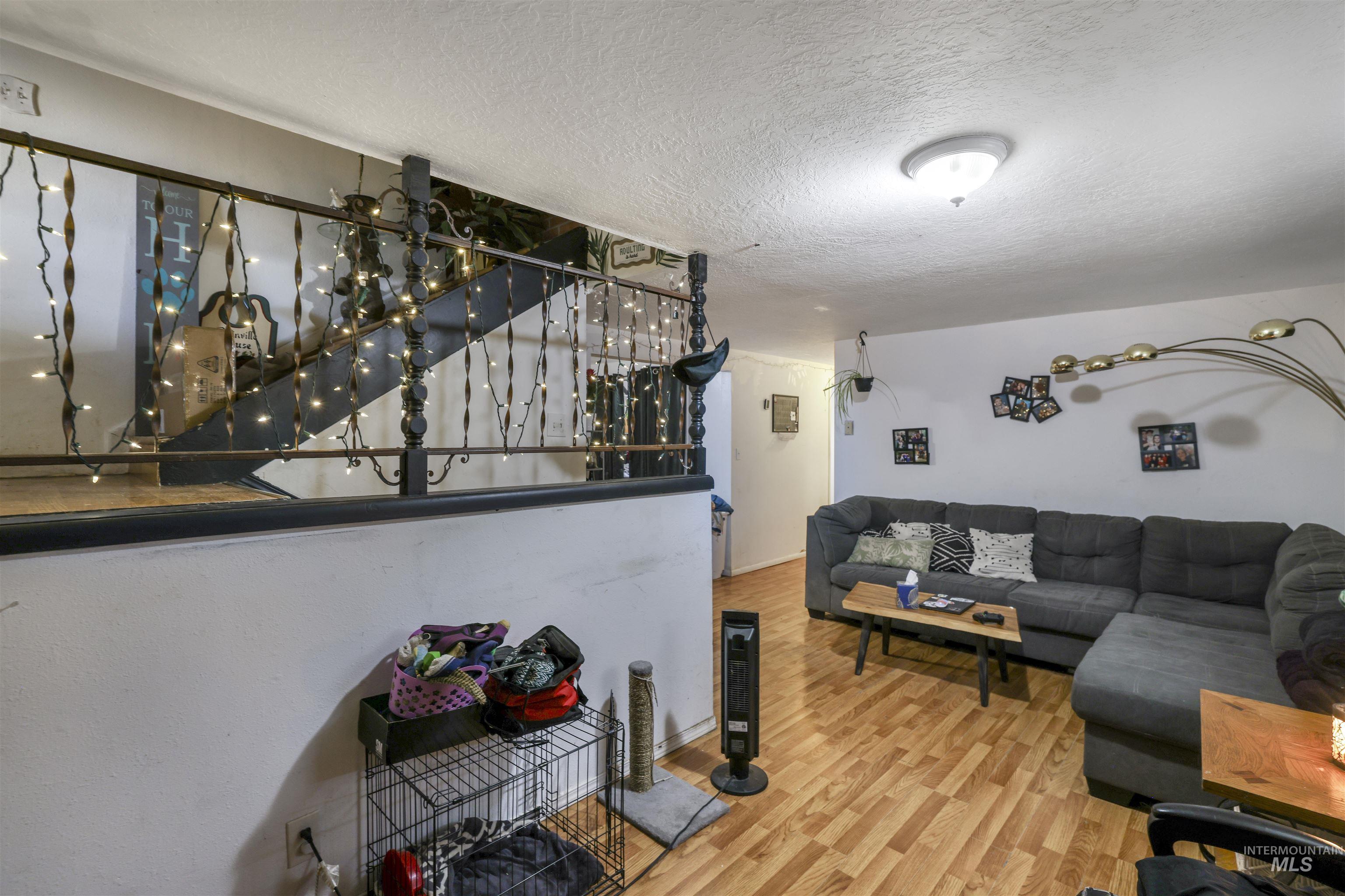 414 Heyburn Ave, Twin Falls, Idaho 83301, 4 Bedrooms, 2 Bathrooms, Residential For Sale, Price $326,000,MLS 98968479