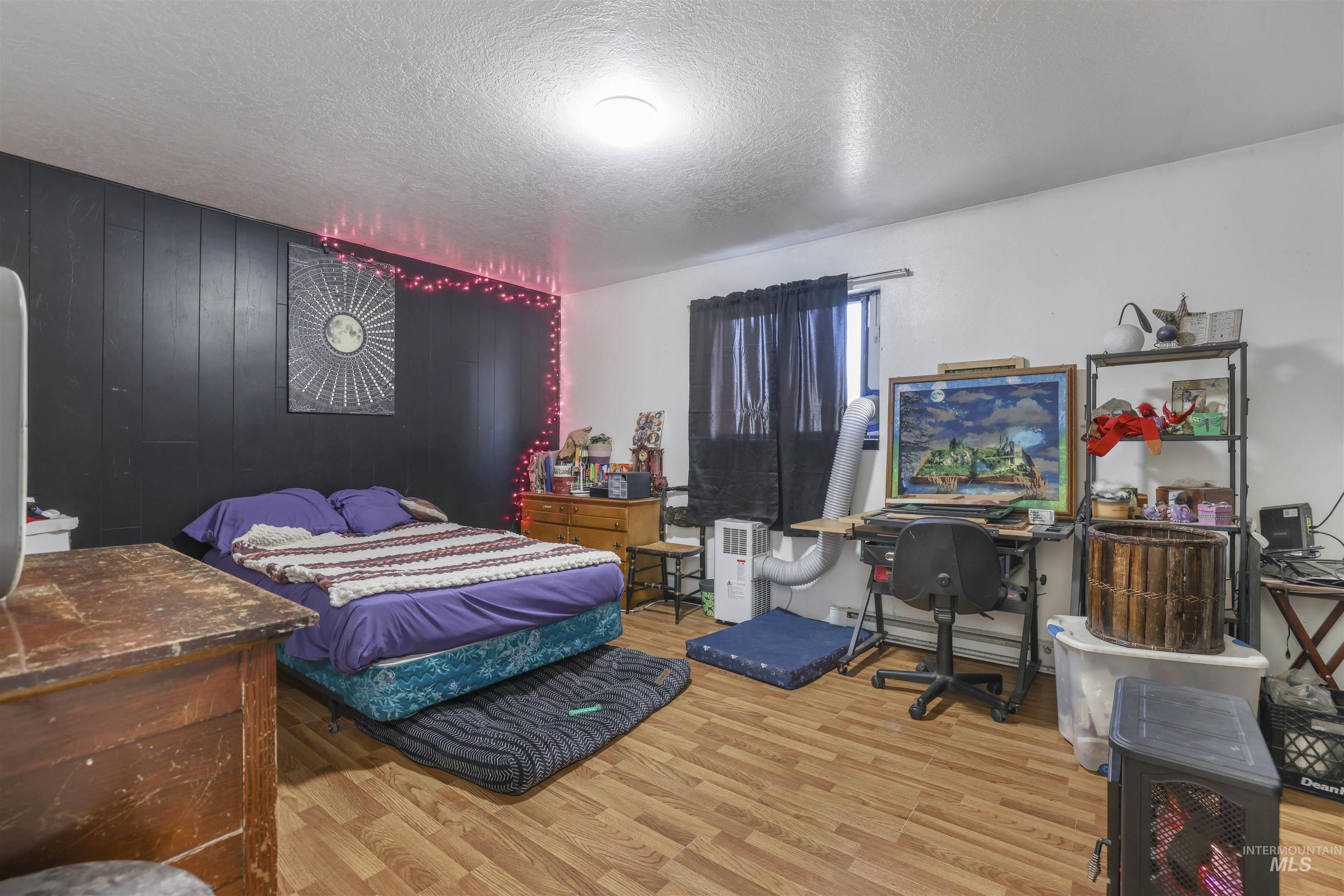 414 Heyburn Ave, Twin Falls, Idaho 83301, 4 Bedrooms, 2 Bathrooms, Residential For Sale, Price $326,000, 98968479