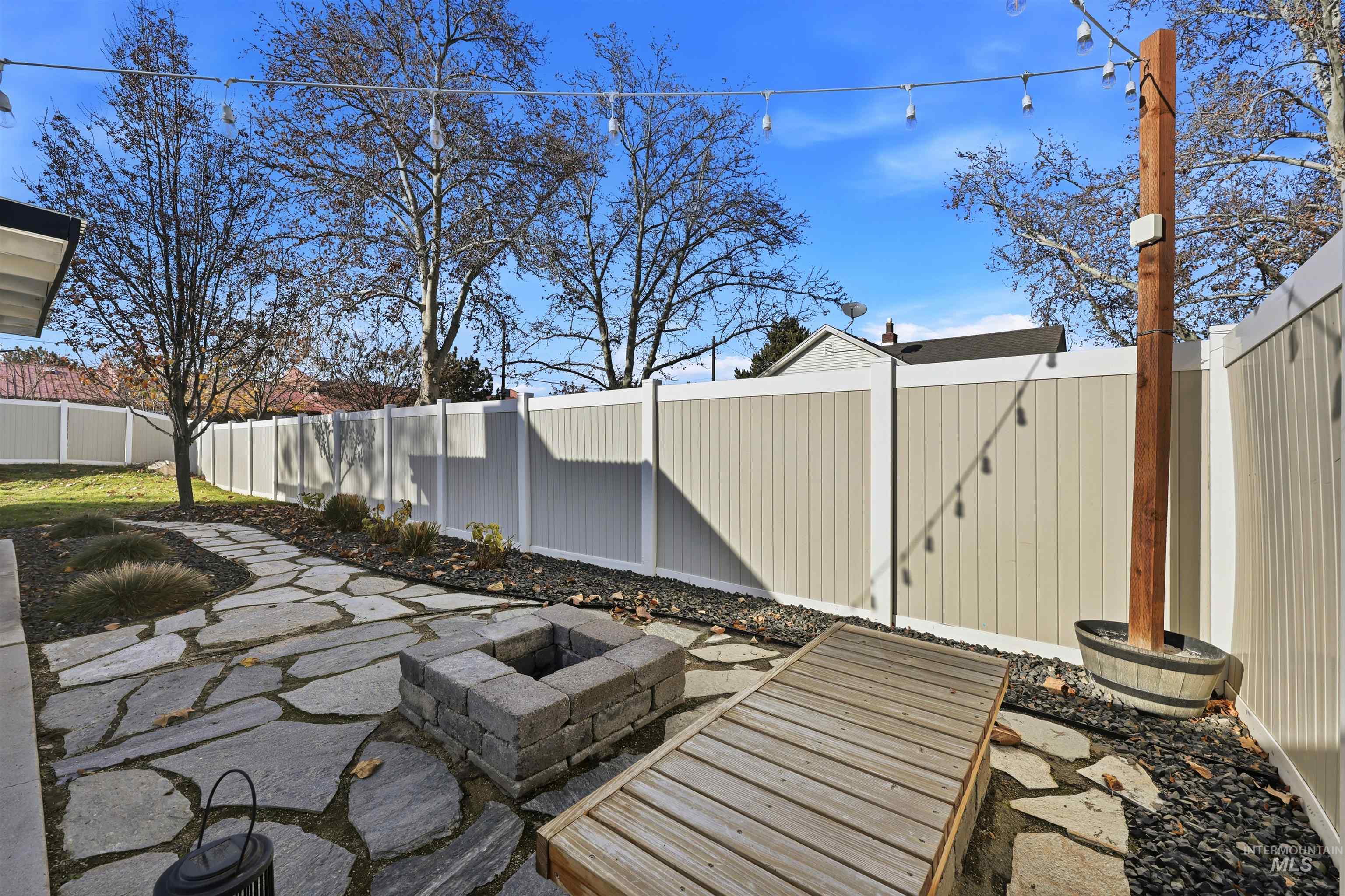 11078 W Tidewater Ct, Boise, Idaho 83713, 3 Bedrooms, 2 Bathrooms, Residential For Sale, Price $449,900, 98968480