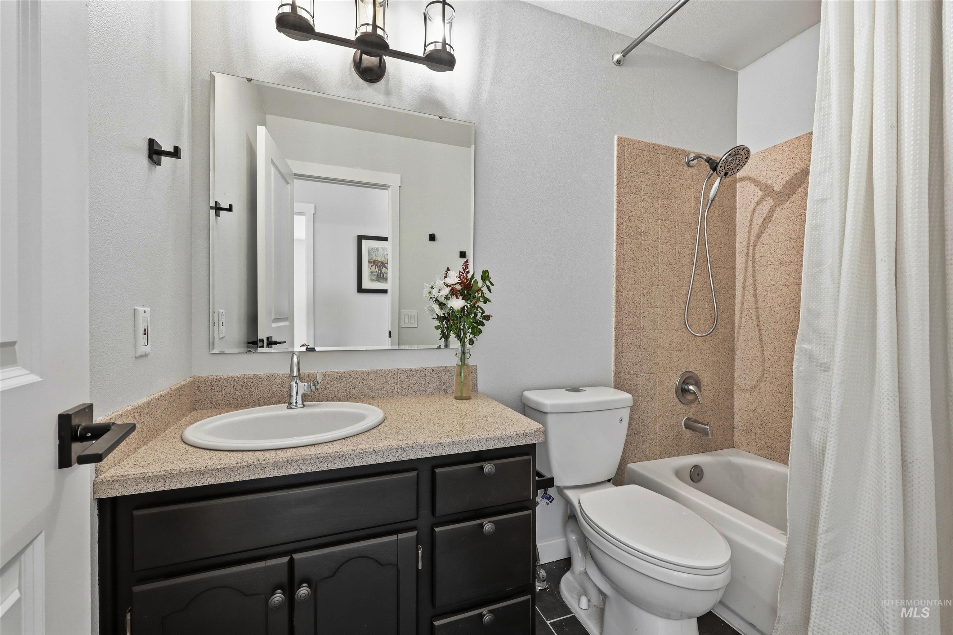 11078 W Tidewater Ct, Boise, Idaho 83713, 3 Bedrooms, 2 Bathrooms, Residential For Sale, Price $449,900, 98968480